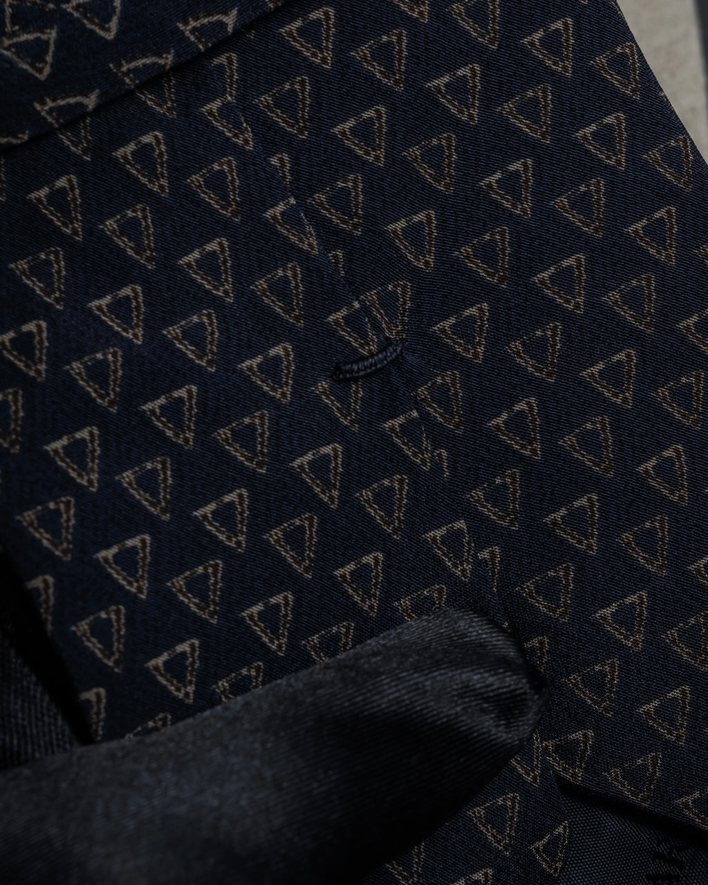 "ARMANI COLLEZIONI" Repeated triangle motif silk neck tie