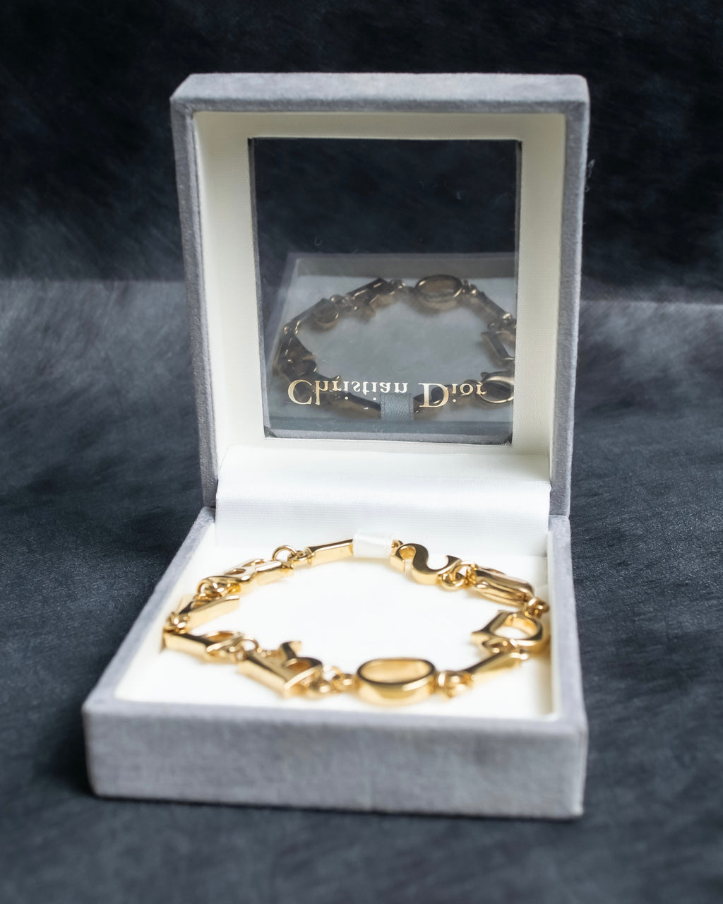 "Christian Dior" DIOR＆PARIS motif gold bracelet