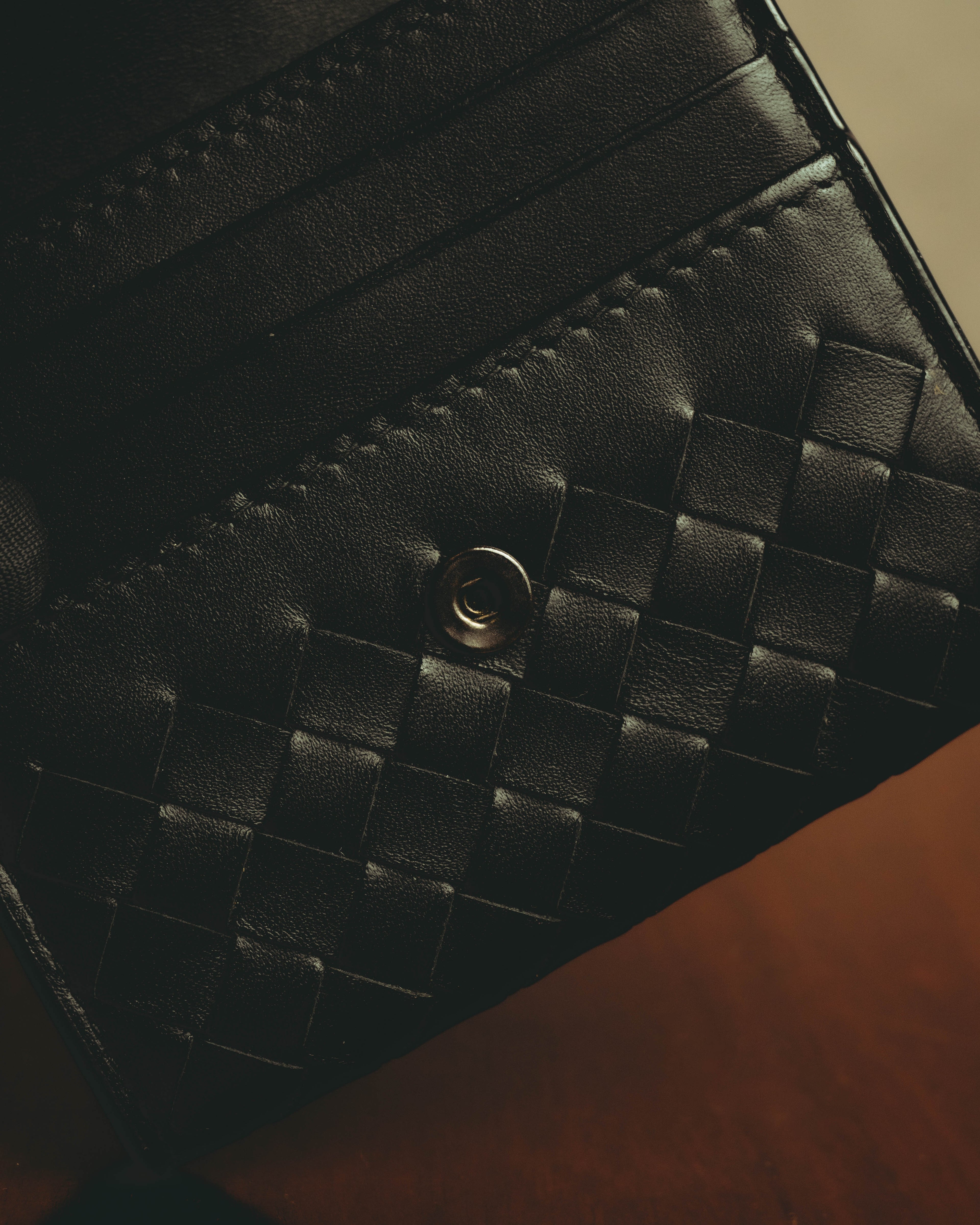 “BOTTEGA VENETA” 2010’s Intrecciato leather compact bi-fold wallet