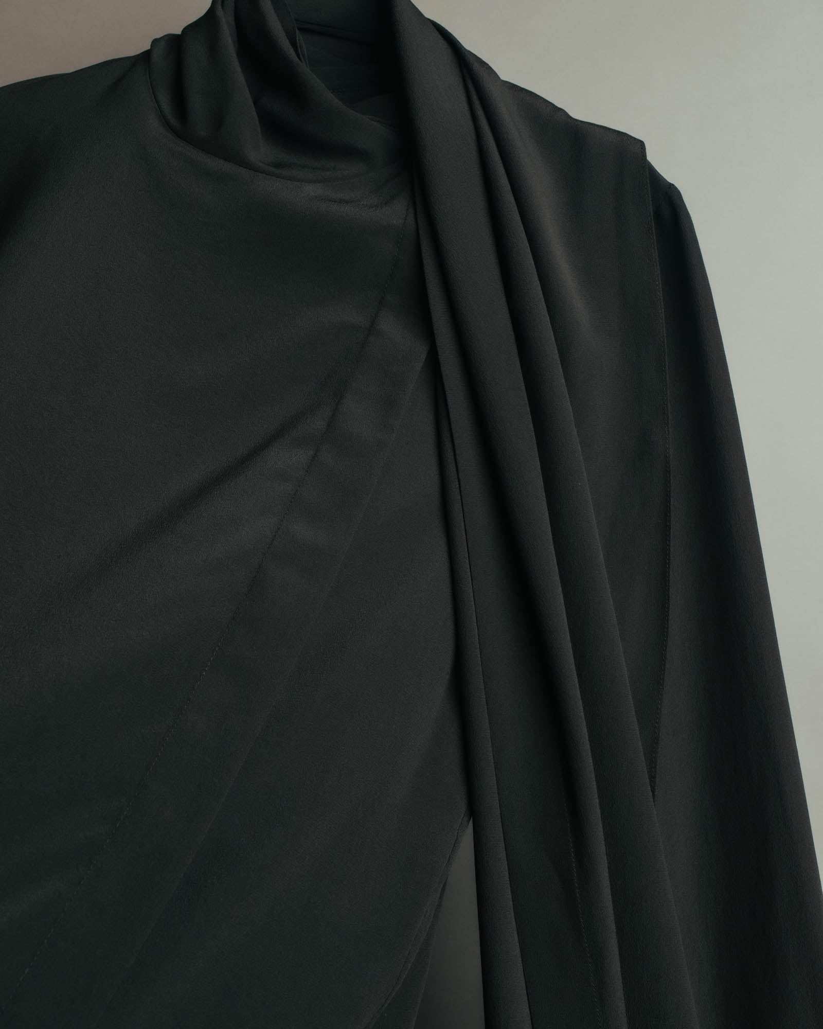 -SPECIAL- "SAINT LAURENT PARIS" 10's Fluid silk scarf-neck blouse