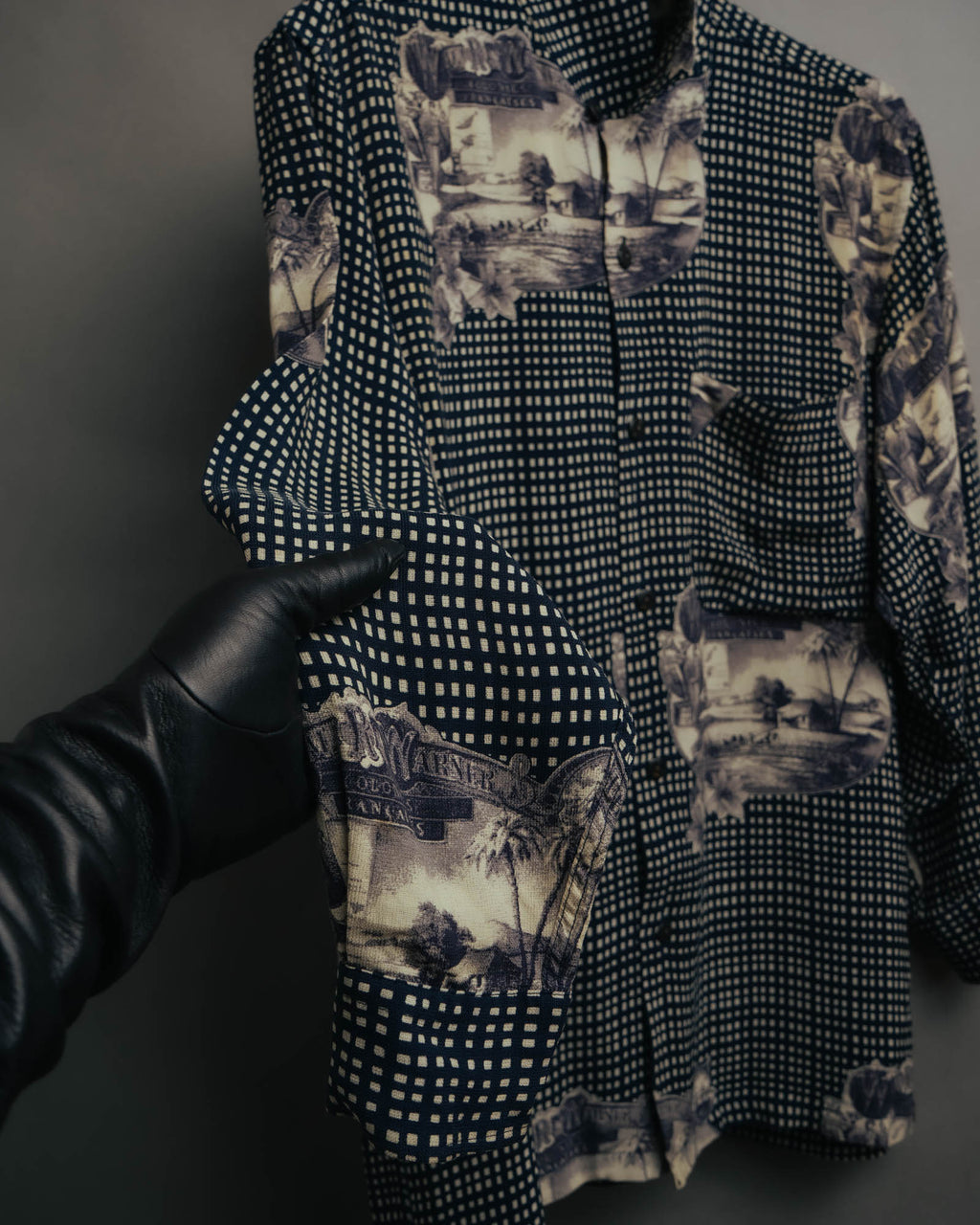 –SPECIAL– “Christian Dior” 80’s-90’s archival toile print shirt