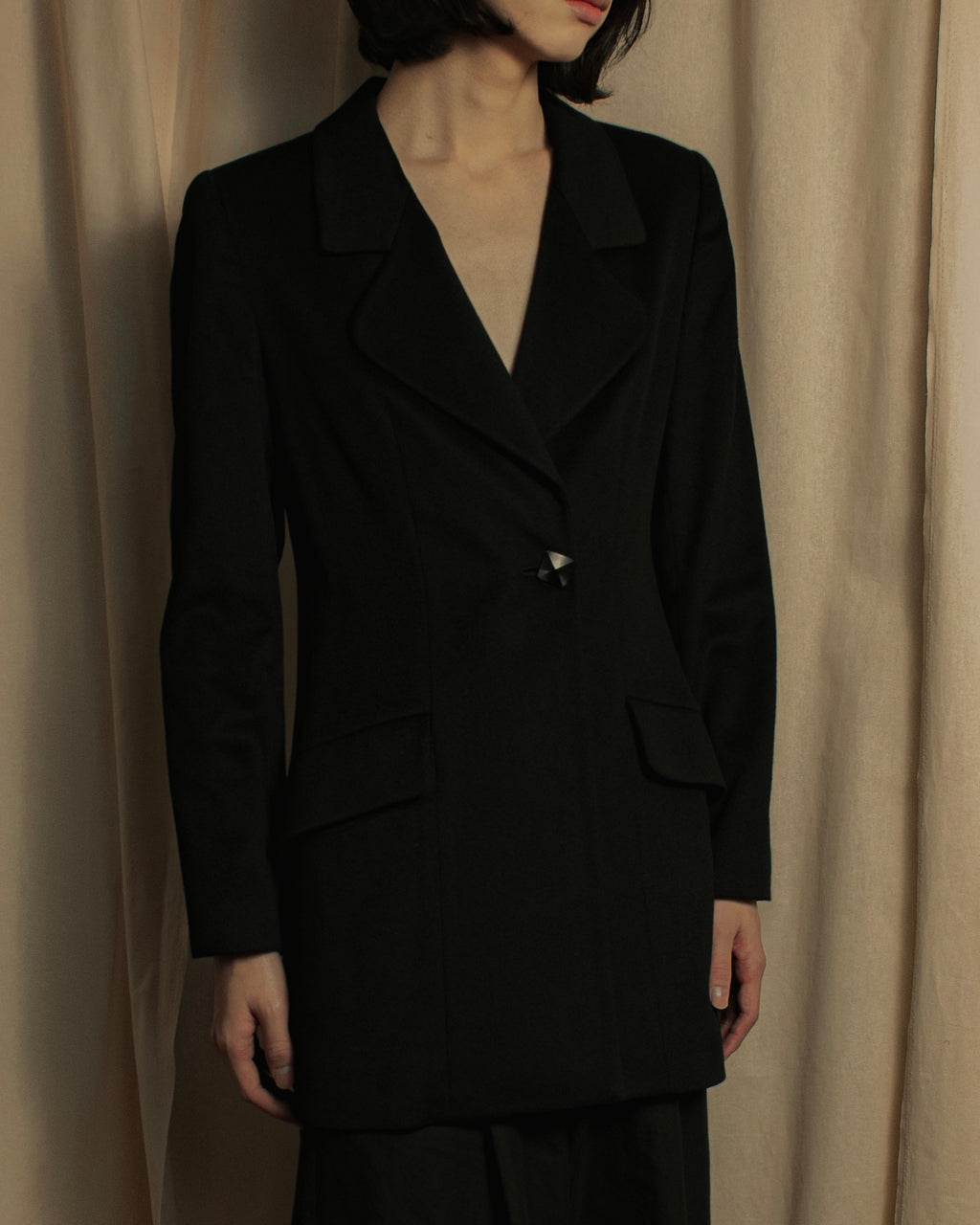 "Chloe" Iconic fastening design tailored jacket
