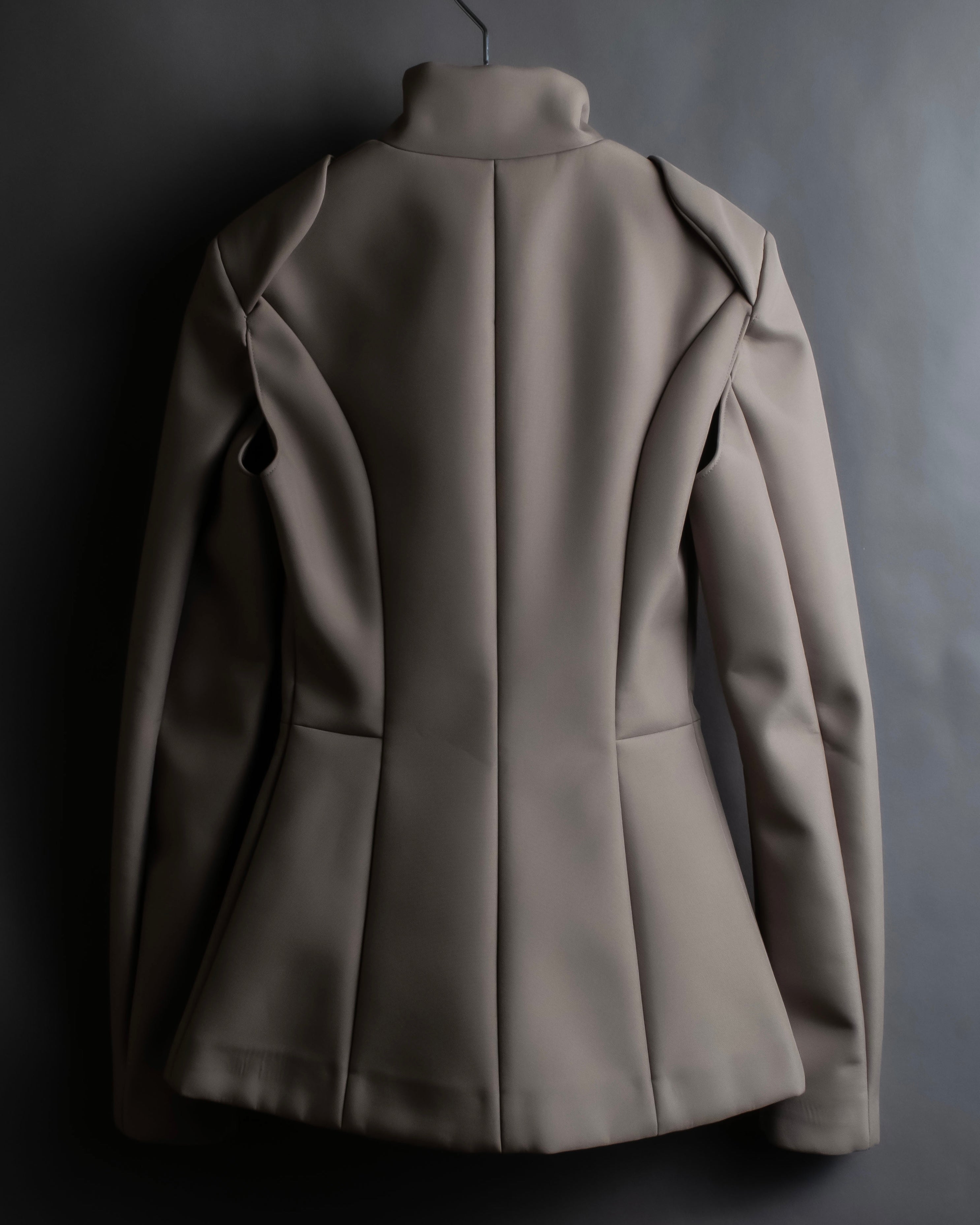 "Maison Martin Margiela × H&M"
Reconstructed zip-up design jacket