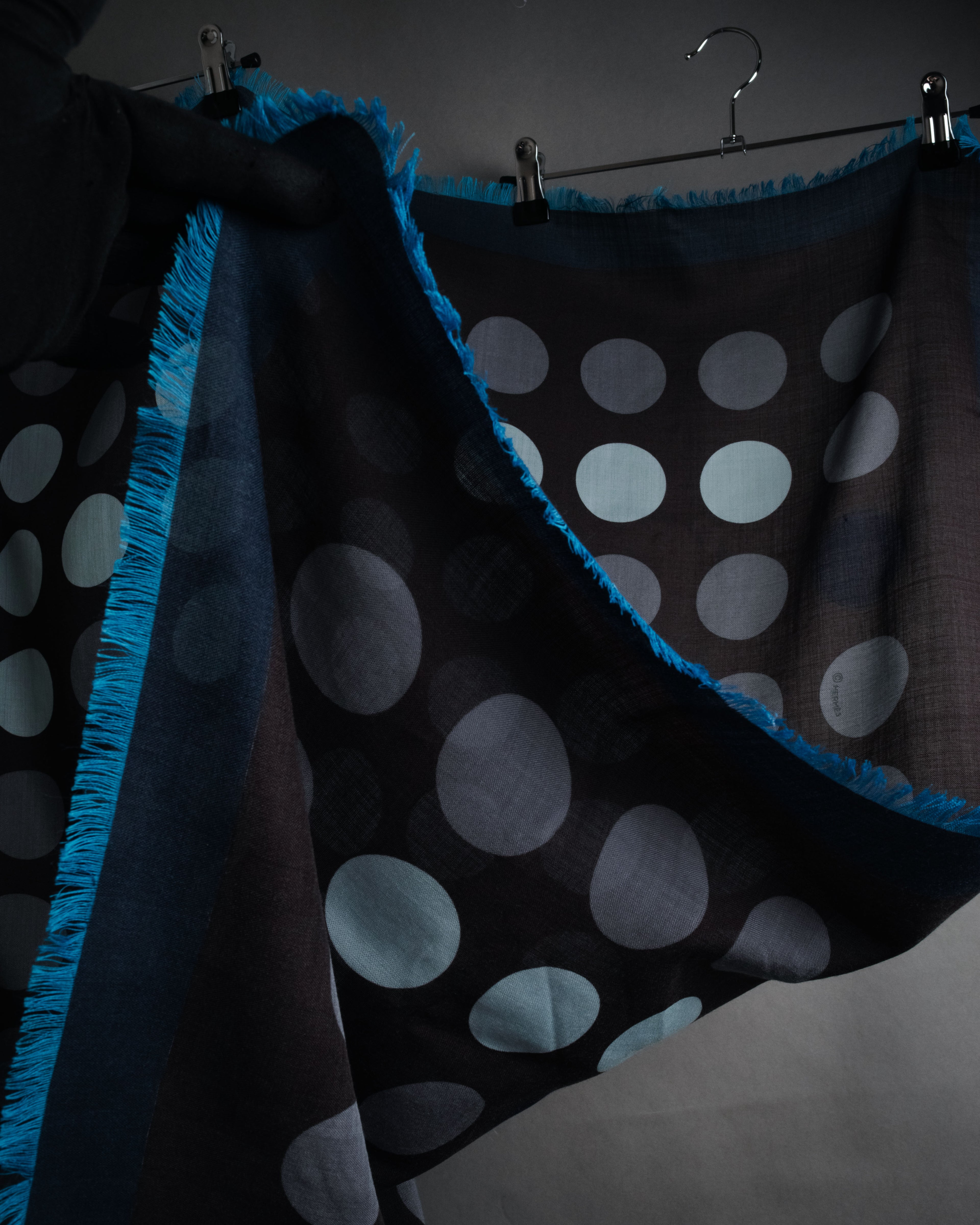 “HERMÈS” 10's-20's Polka dot wool silk fringed stole