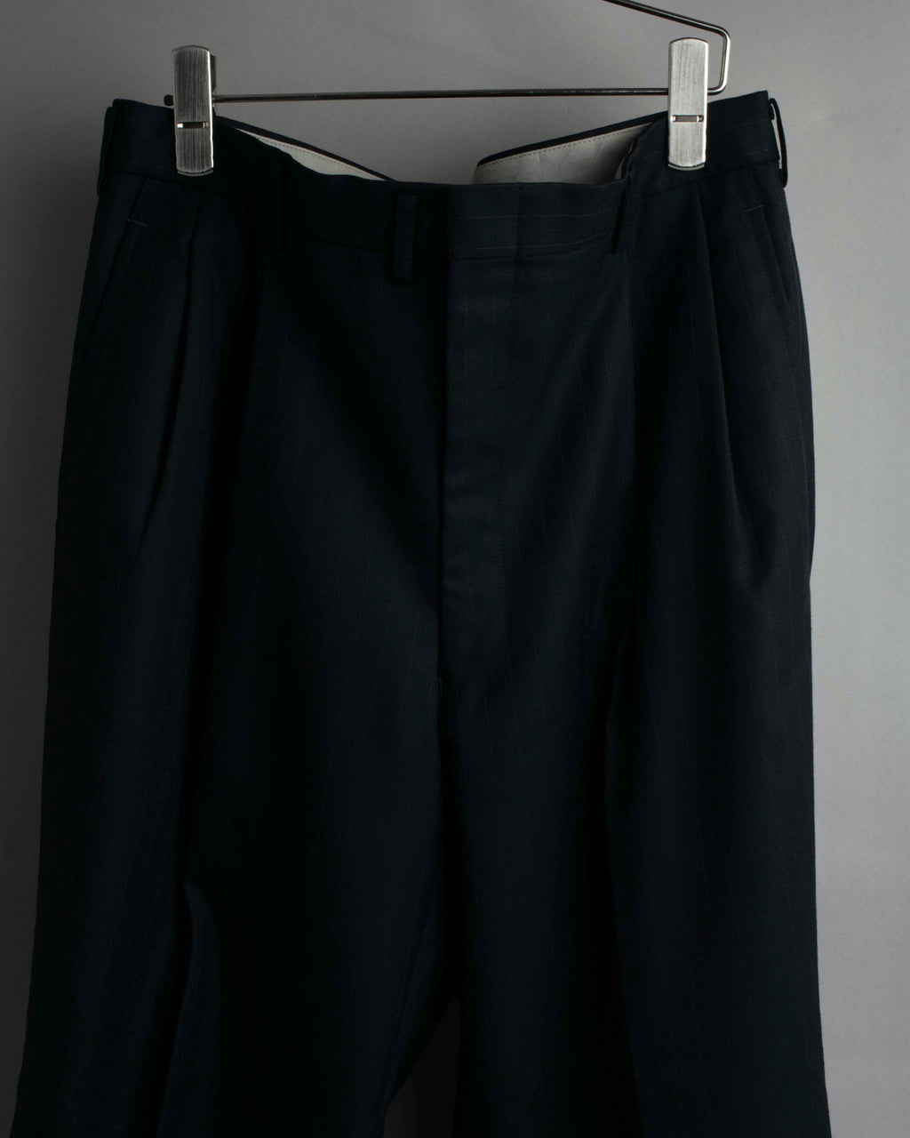 "YVES SAINT LAURENT" 00's shadow stripe pattern beautiful tailoring set up