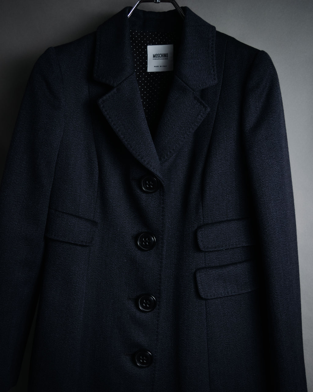 “MOSCHINO CHEAPANDCHIC”
00’s-10’s Tailored wool coat with double flap pockets