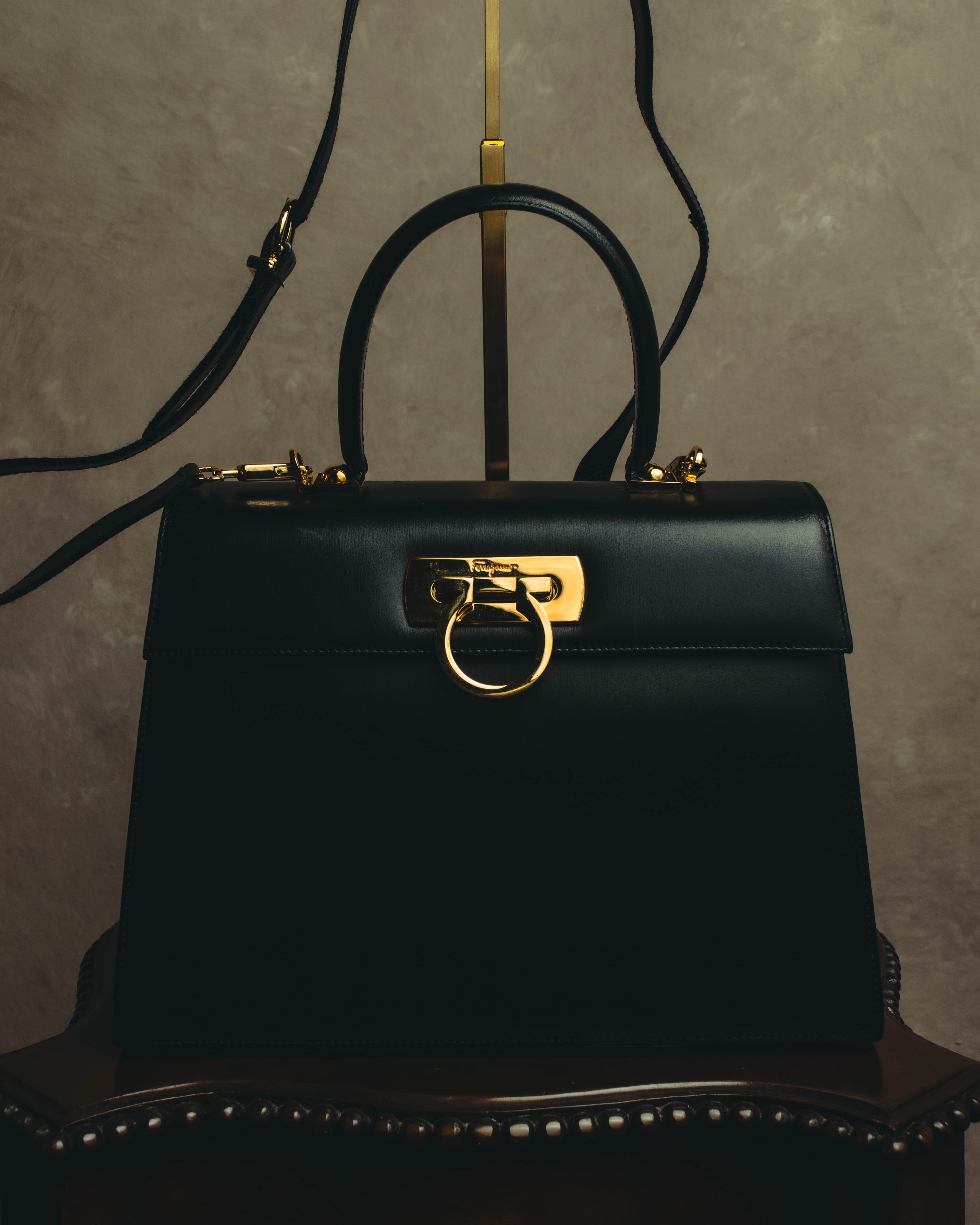 "Salvatore Ferragamo" 80's-90's Structured leather top handle bag