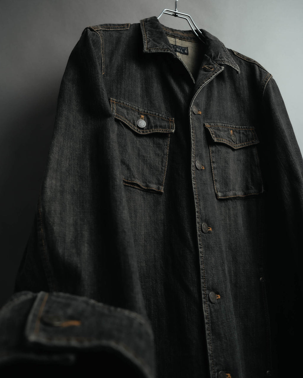 -MOOD MILLÉSIMES- 00’s faded black denim shirt jacket