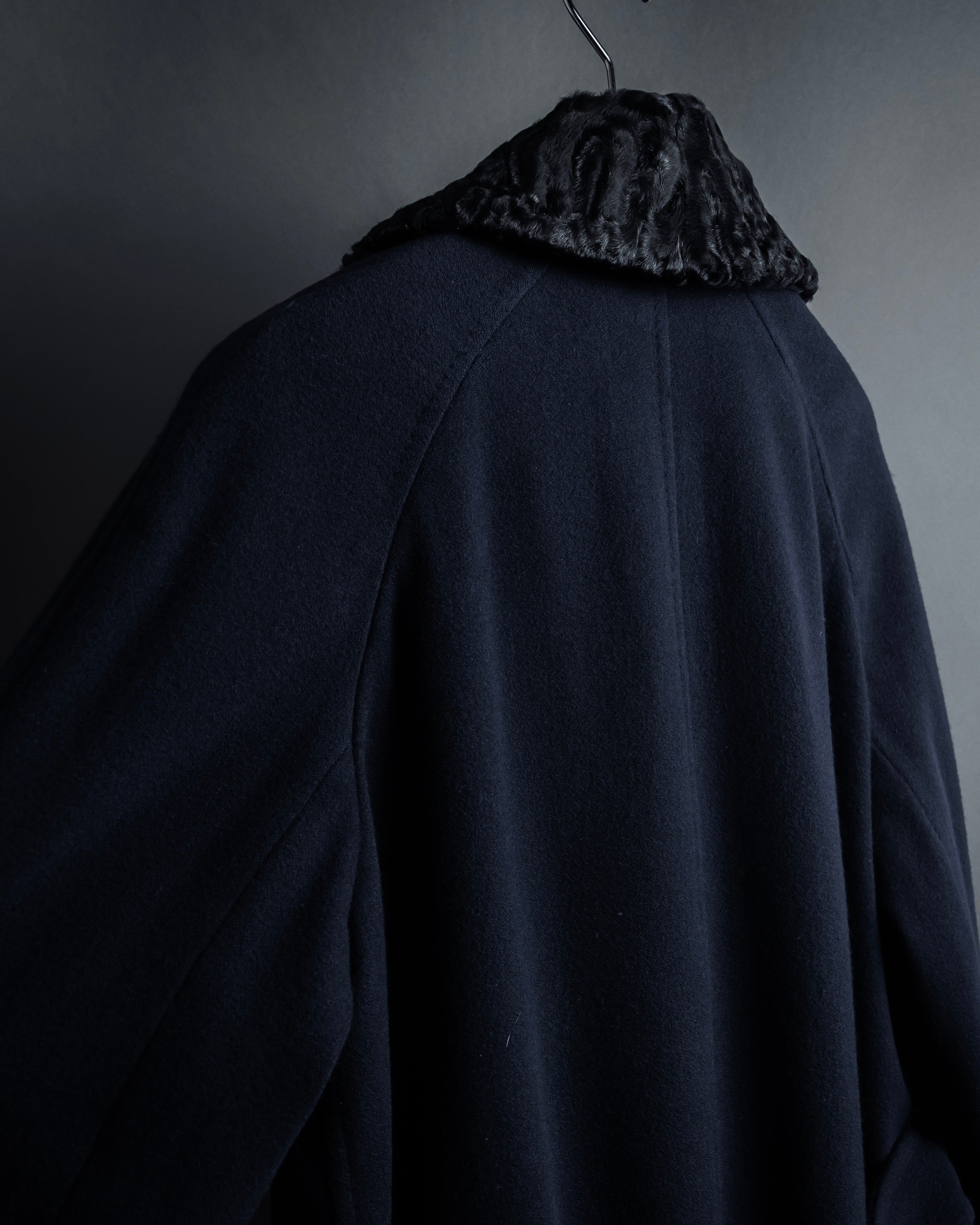 -SPECIAL- "CARUSO"
 Fur collar design belted melton coat