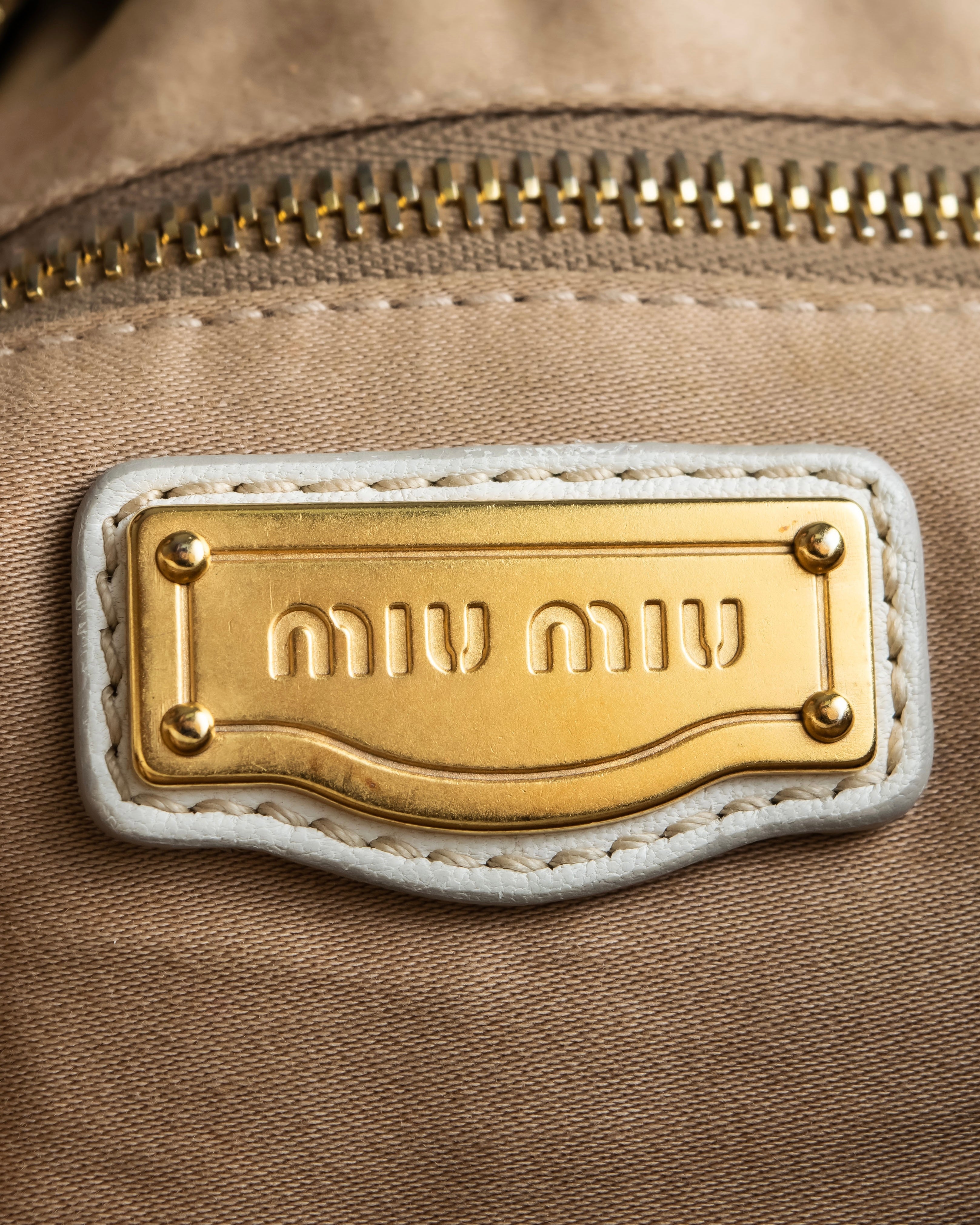 "miu miu" White leather crinkled bag