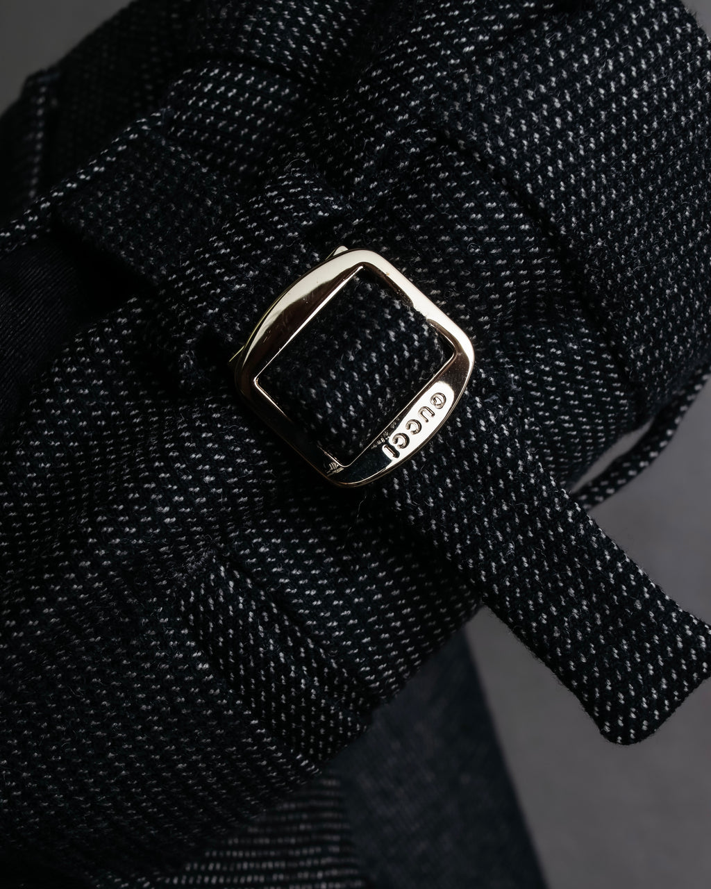 "GUCCI" 90's Tom Ford period bird eye weave set up