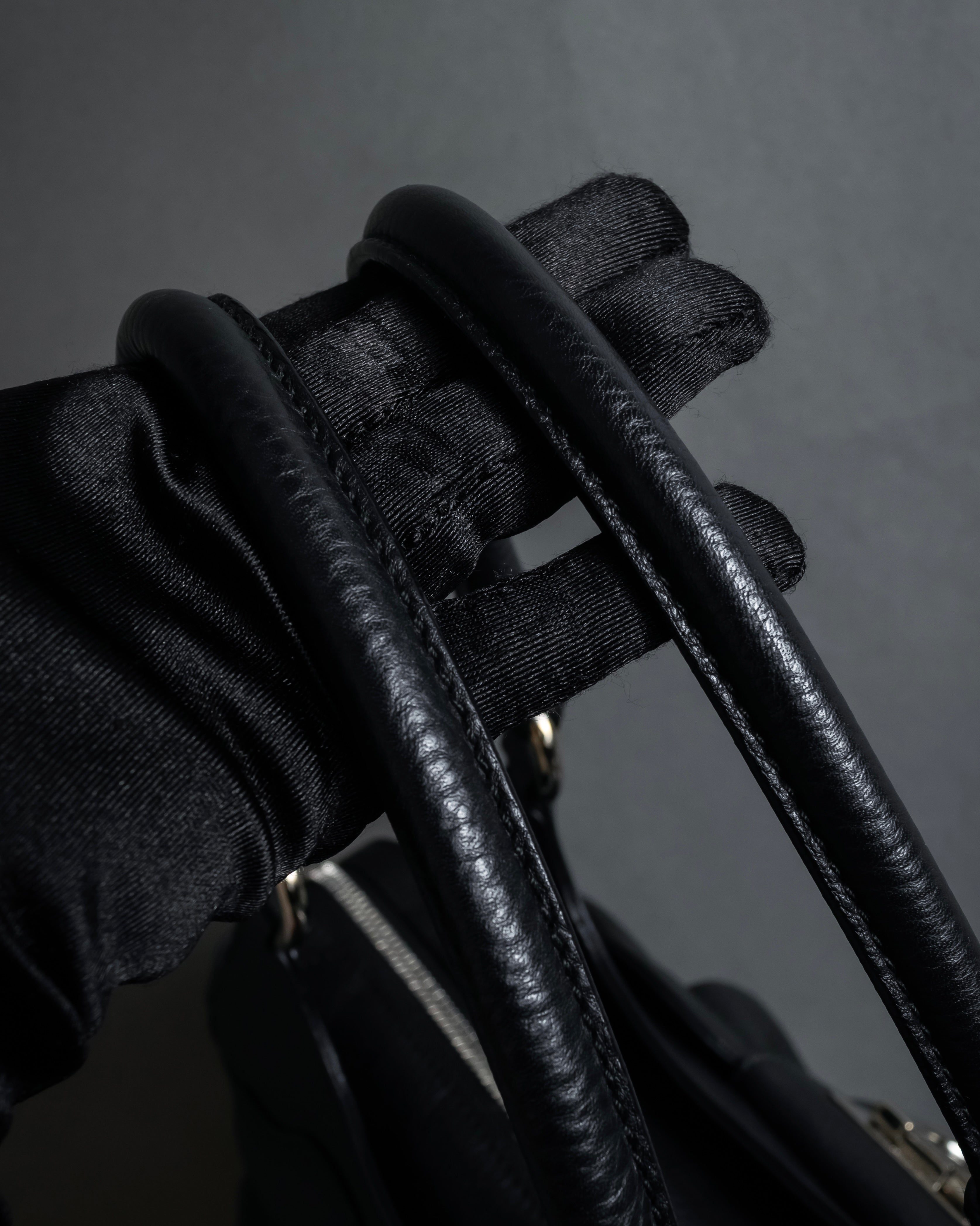 "Salvatore Ferragamo" Gancini motif gathered design leather bag