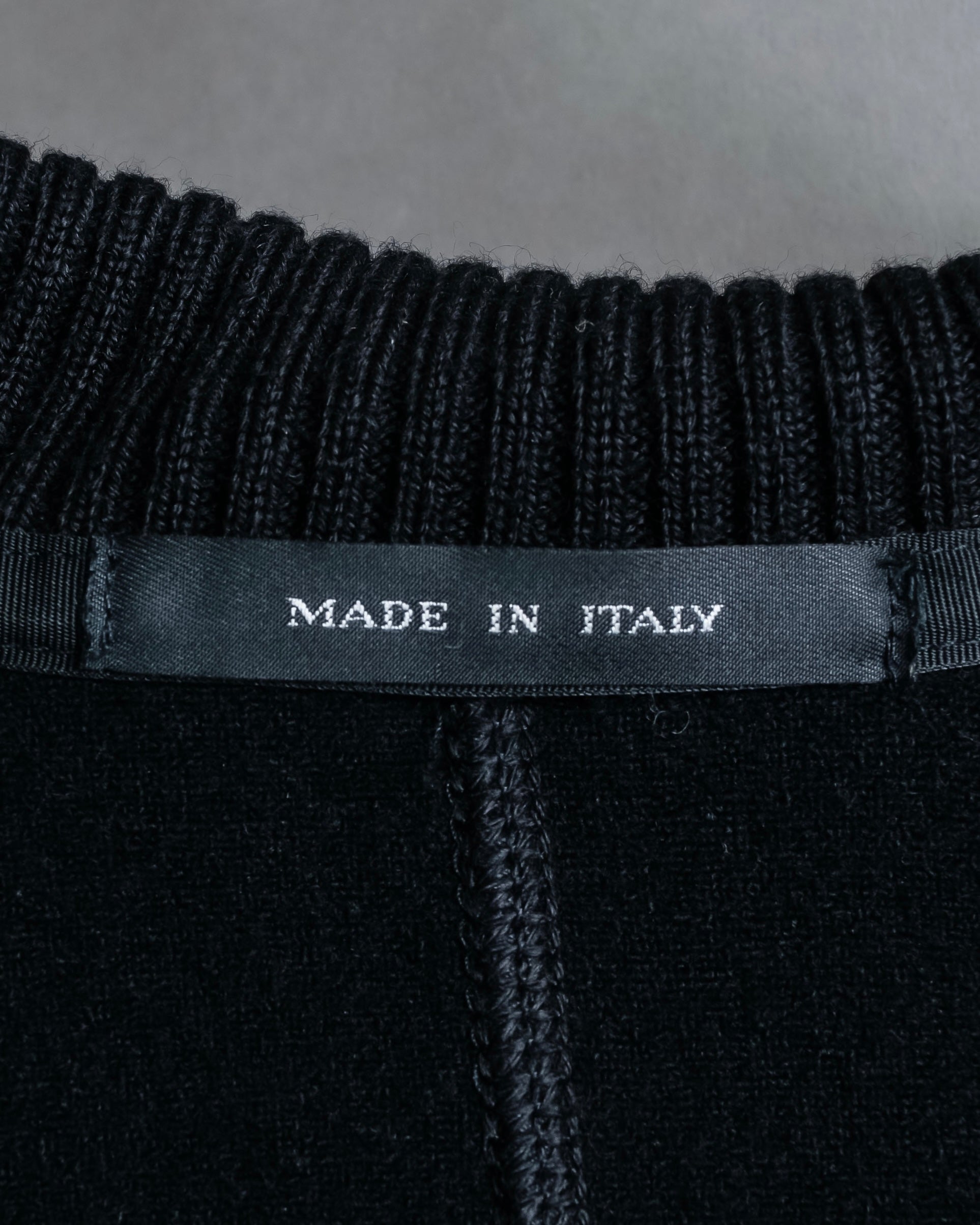 "EMPORIO ARMANI"  Piping design double zipper driver's knit