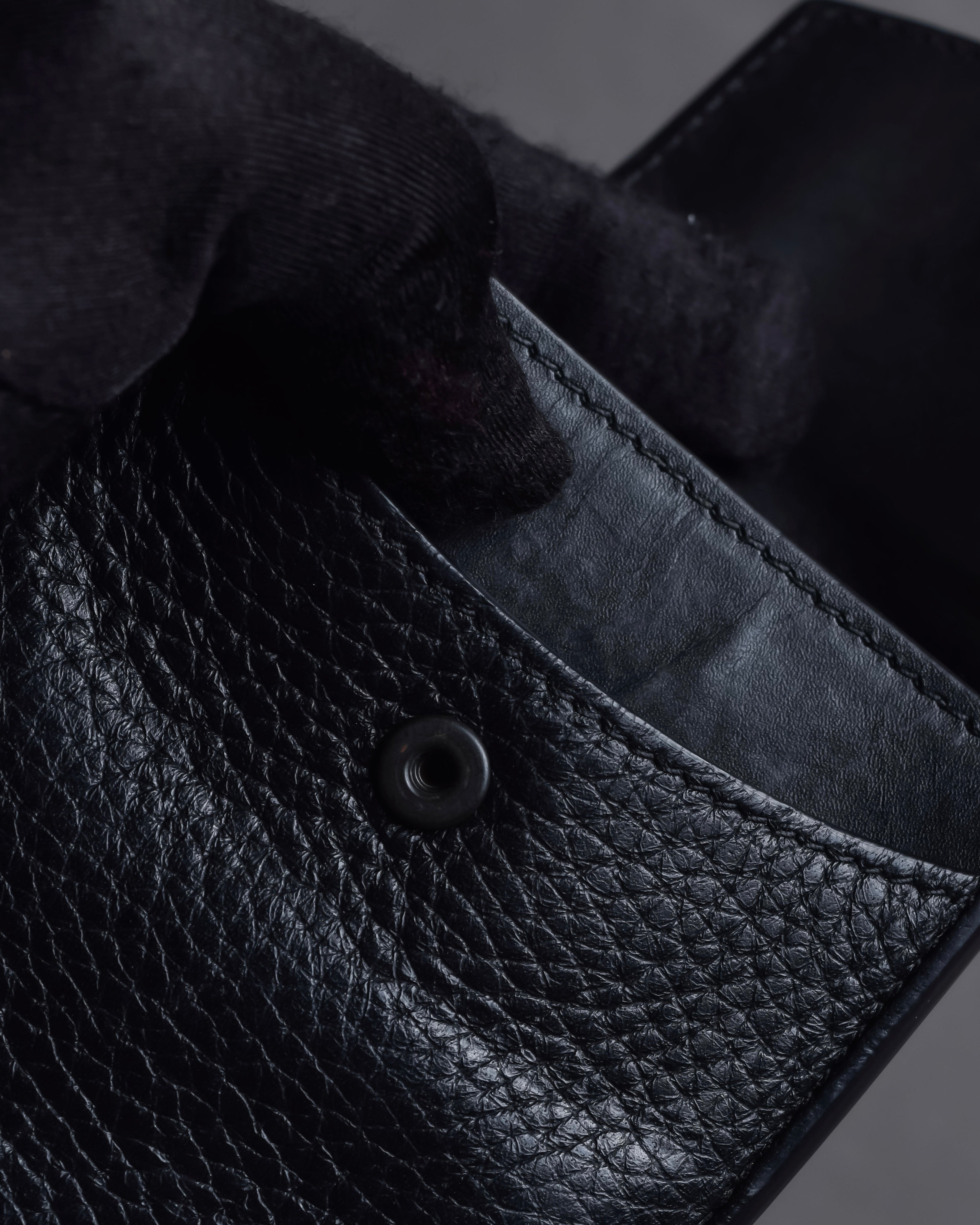 "MAISON MARGIELA" Grain texture leather snap wallet