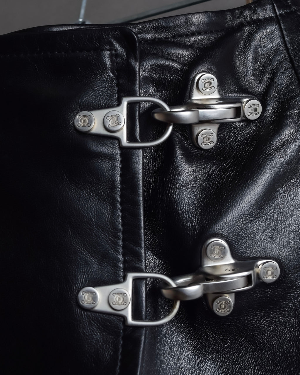 "CELINE" Front metal buckle detail leather skirt