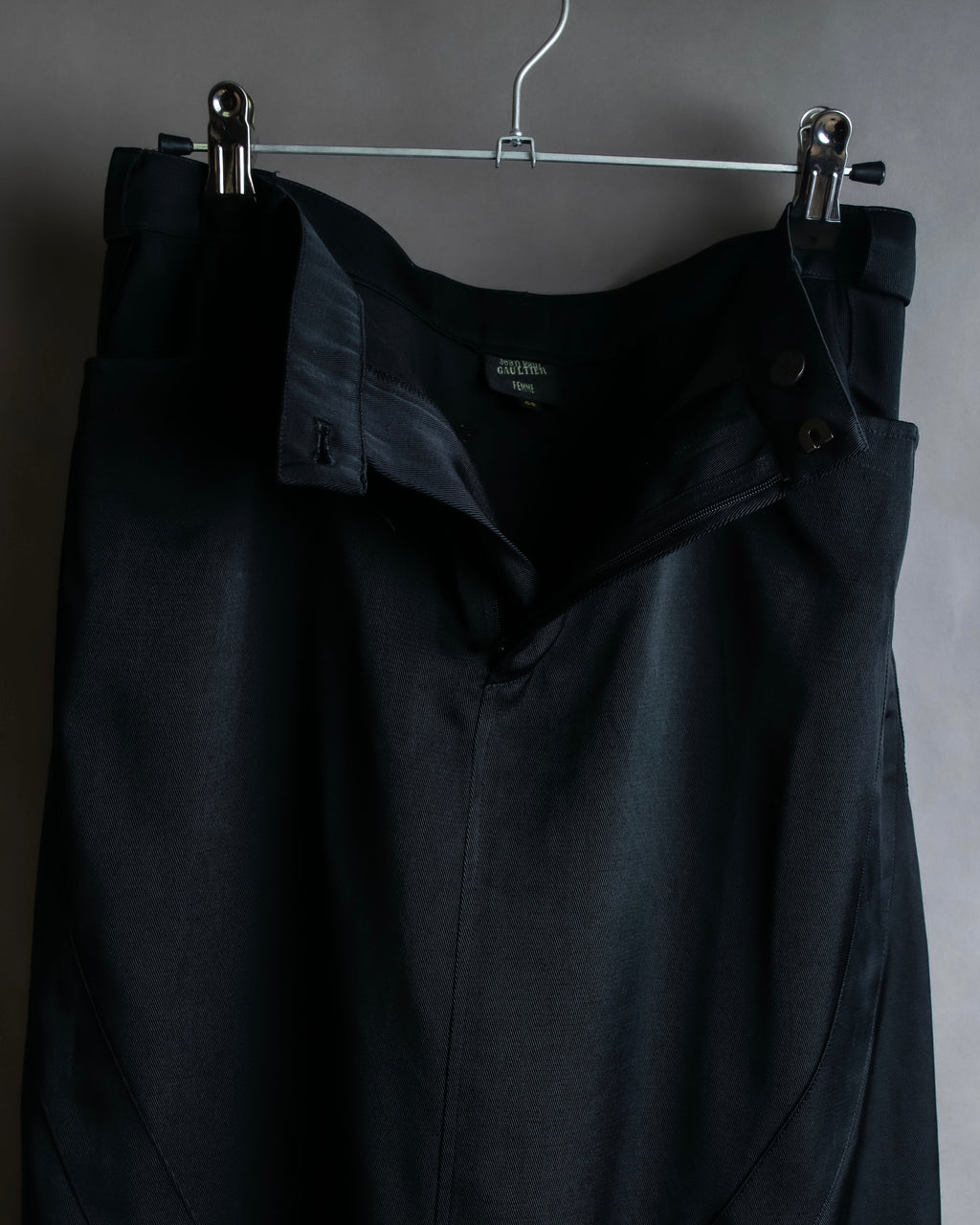 "JEAN PAUL GAULTIER MAILLE FEMME" Side panel design flared skirt