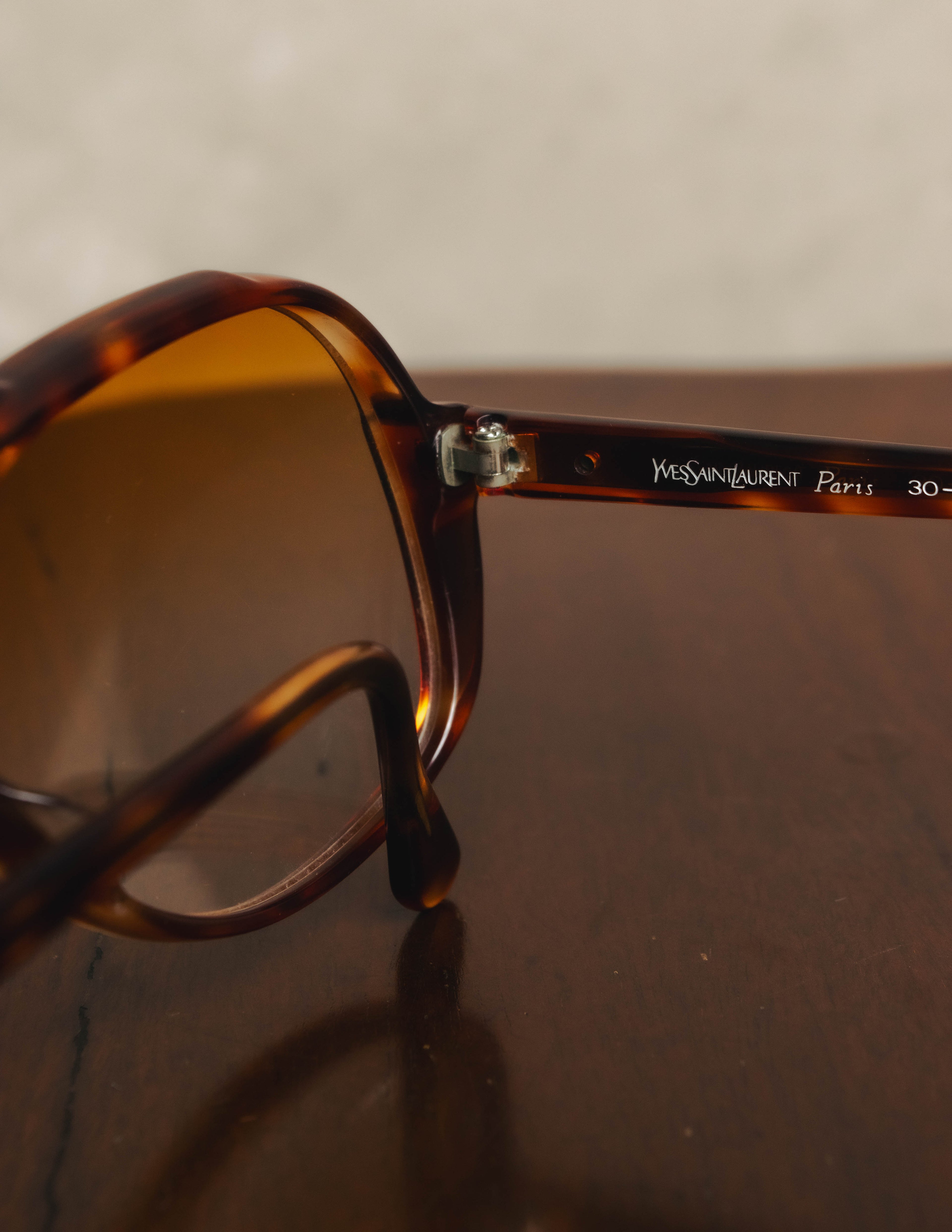 "Yves Saint Laurent" 70's-80's Oversized aviator sunglasses