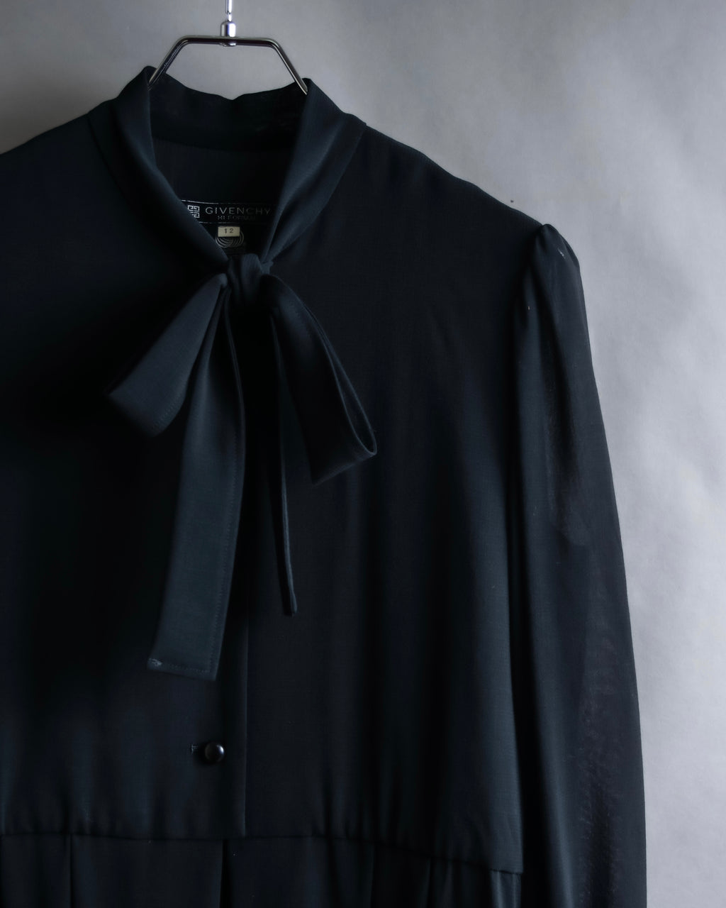 "GIVENCHY" Bowtie design pleated dress
