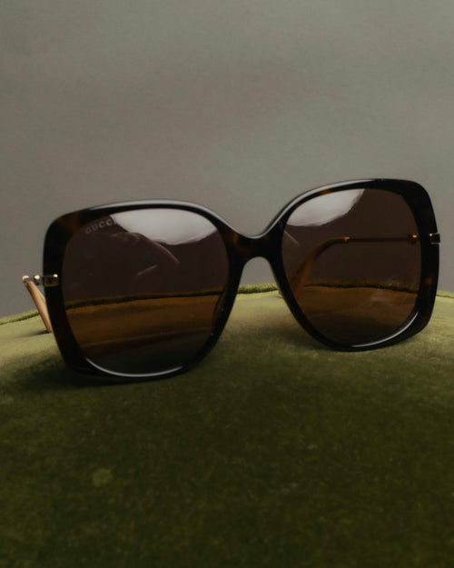 "GUCCI" 10's-20's Oversized square sunglasses