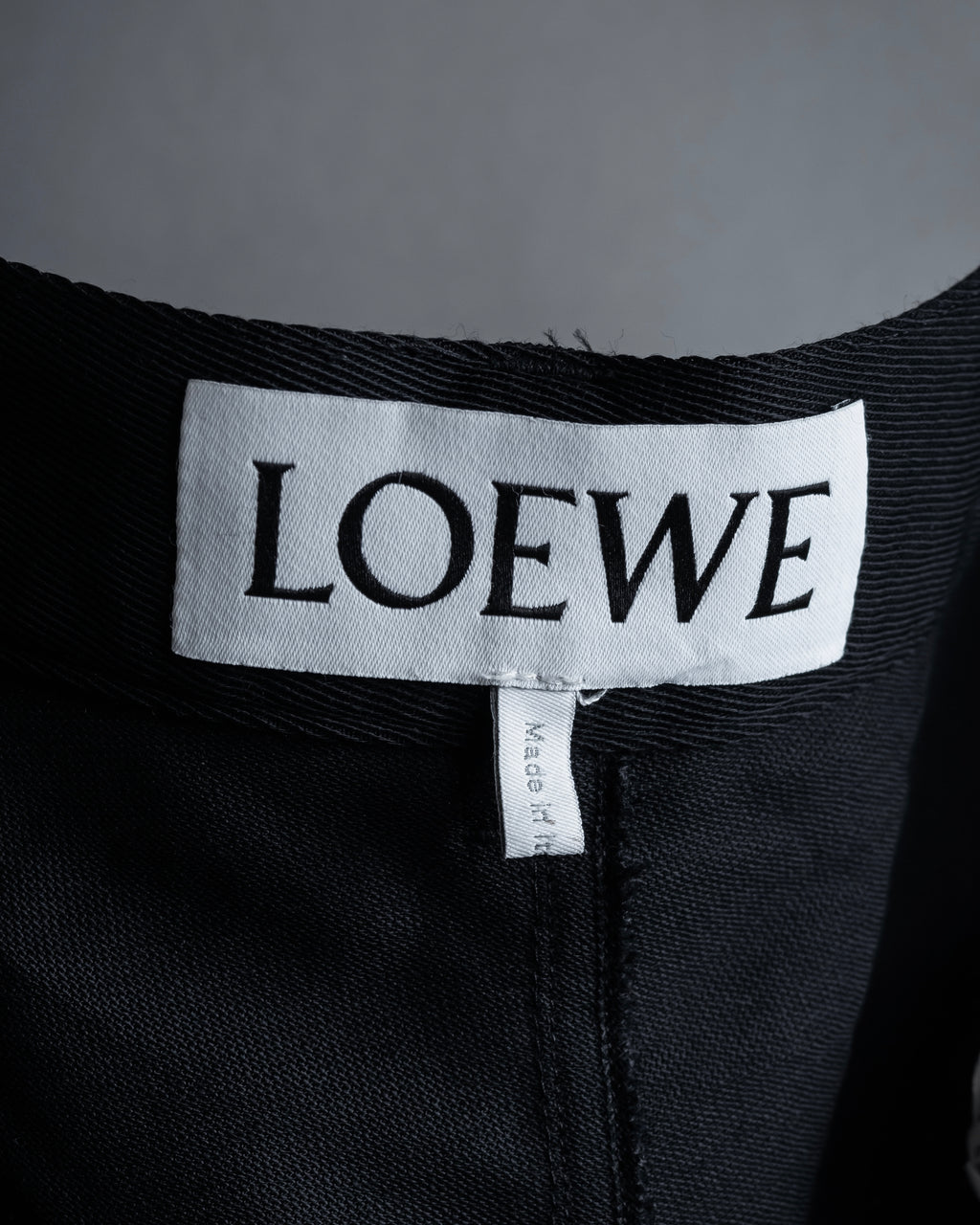 "LOEWE" Three-dimensional pattern design wide slacks