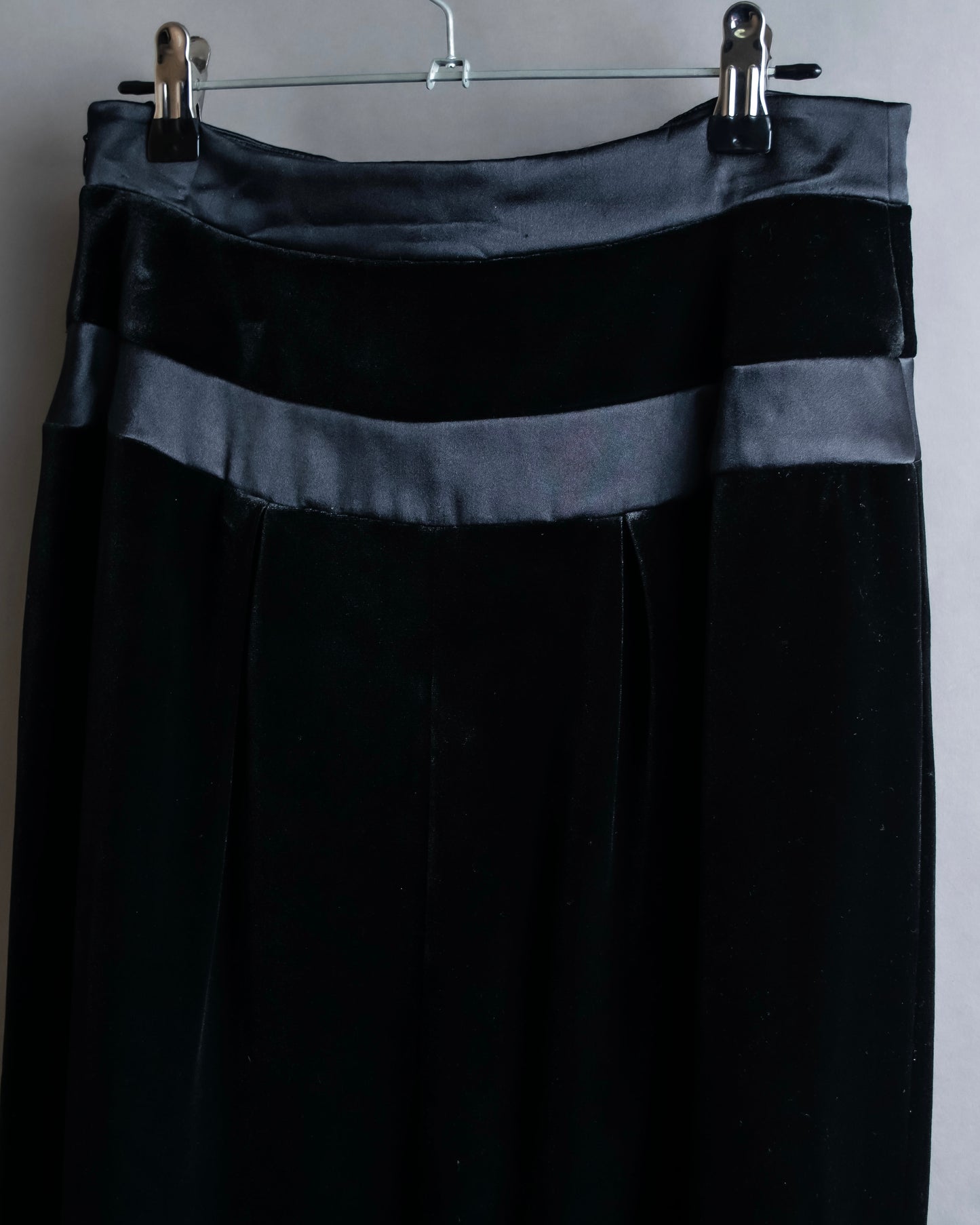 "GIORGIO ARMANI" Cross satin detail velvet straight skirt