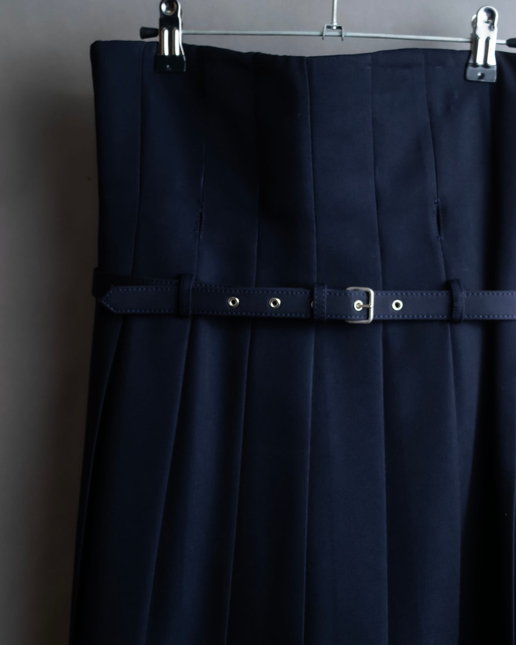 "COMME des GARCONS" Box pleated belted corset skirt