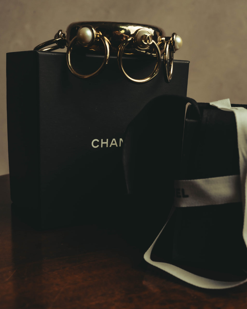 -SPECIAL- “CHANEL” 22C Pearl embellished ring statement cuff bracelet