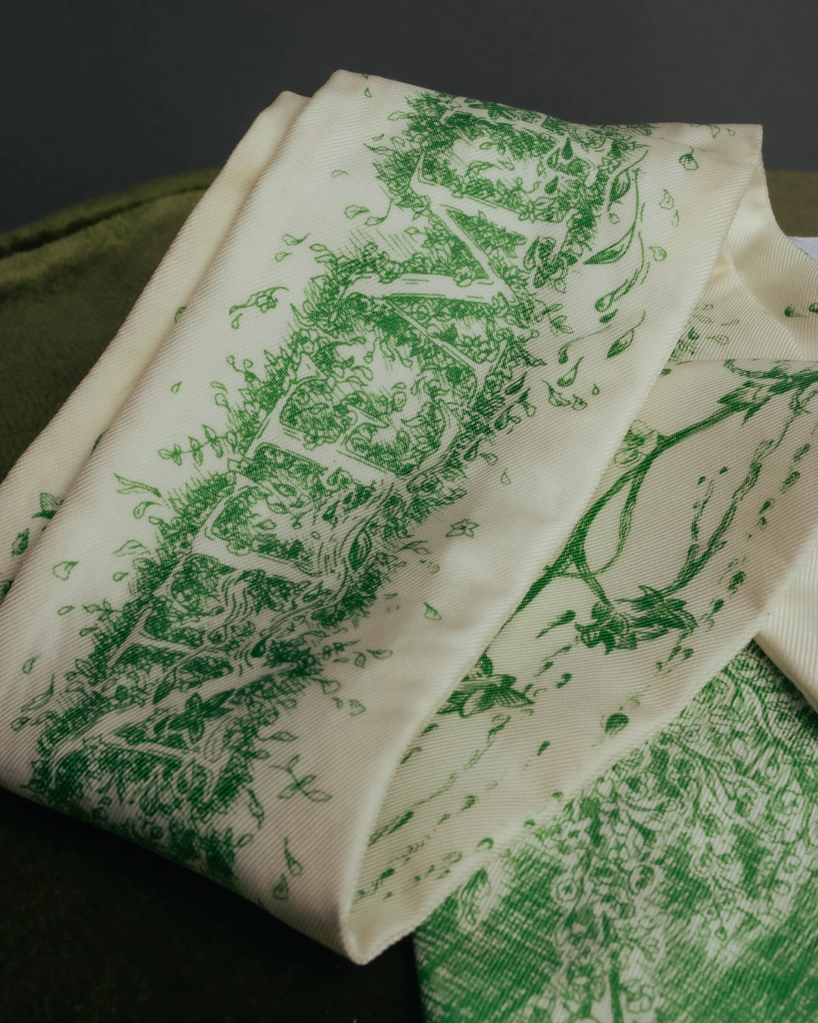 "DIOR" Green printed silk mitzah scarf