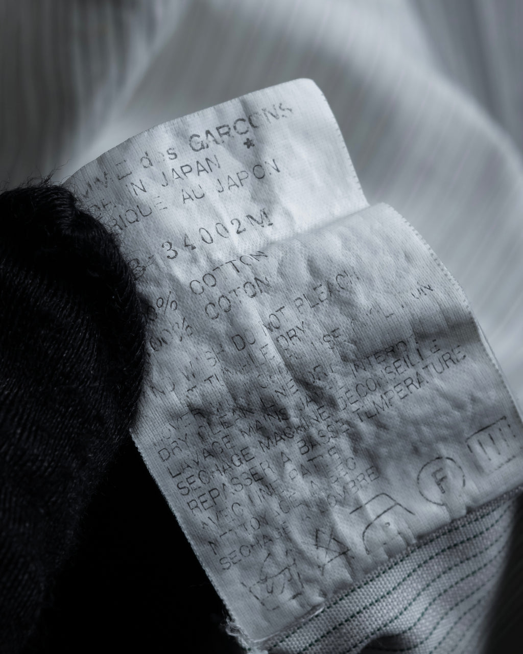 "COMME des GARCONS HOMME" Beautiful pinstripe button-down shirt