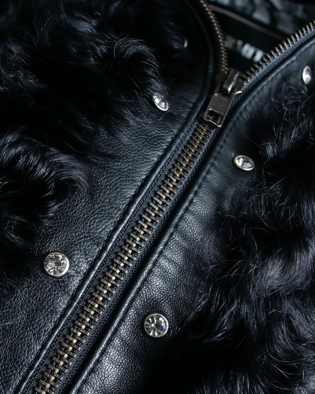 "HERMITAGE" Box silhouette double zipper fur blouson