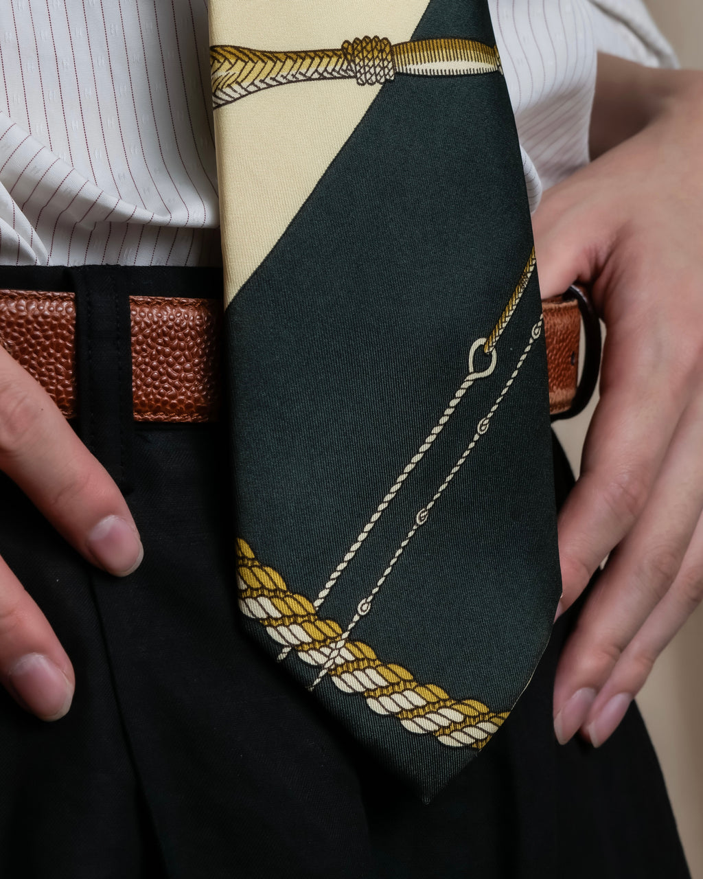 "HERMES" Horse harness motif silk neck tie