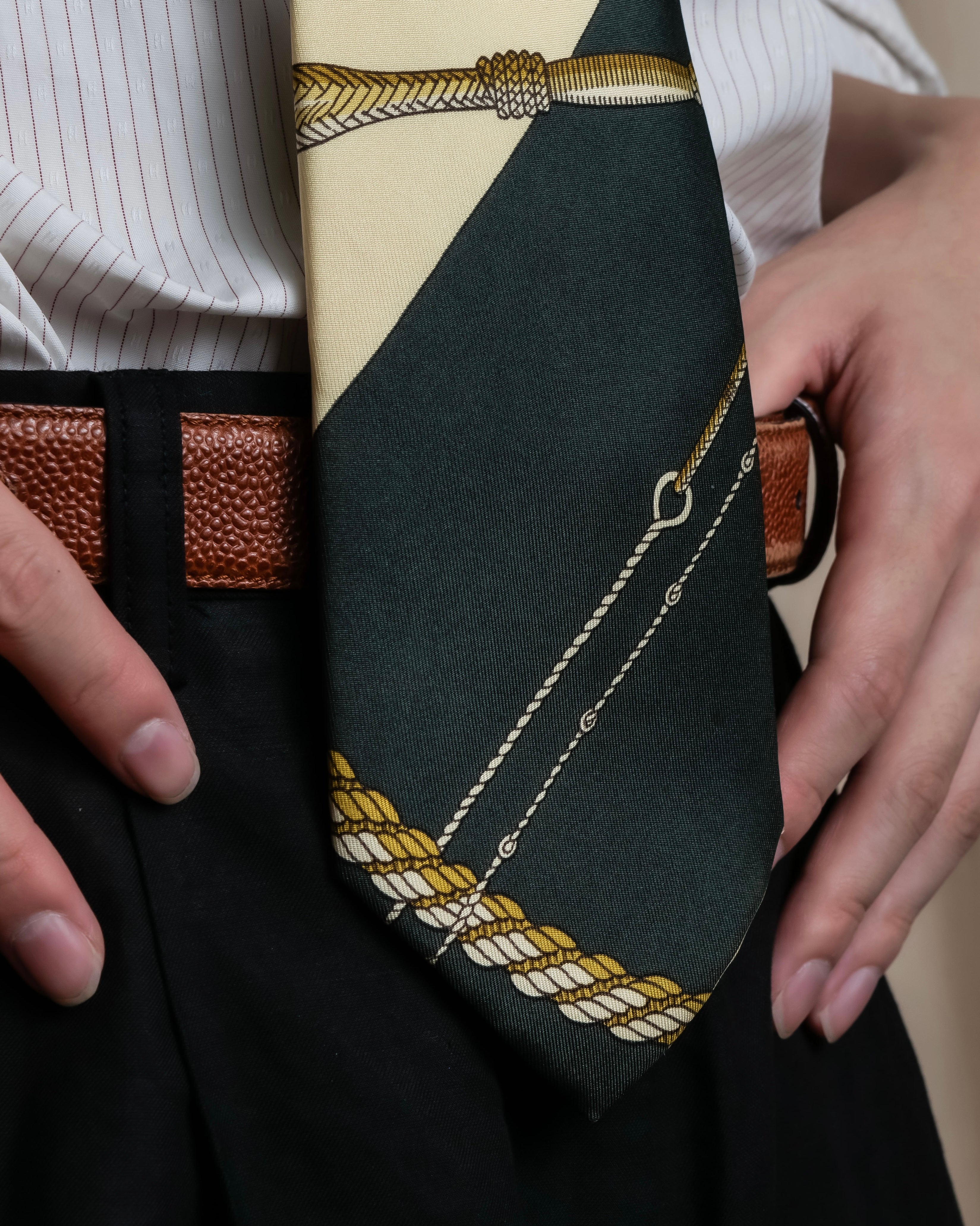 "HERMES" Horse harness motif silk neck tie