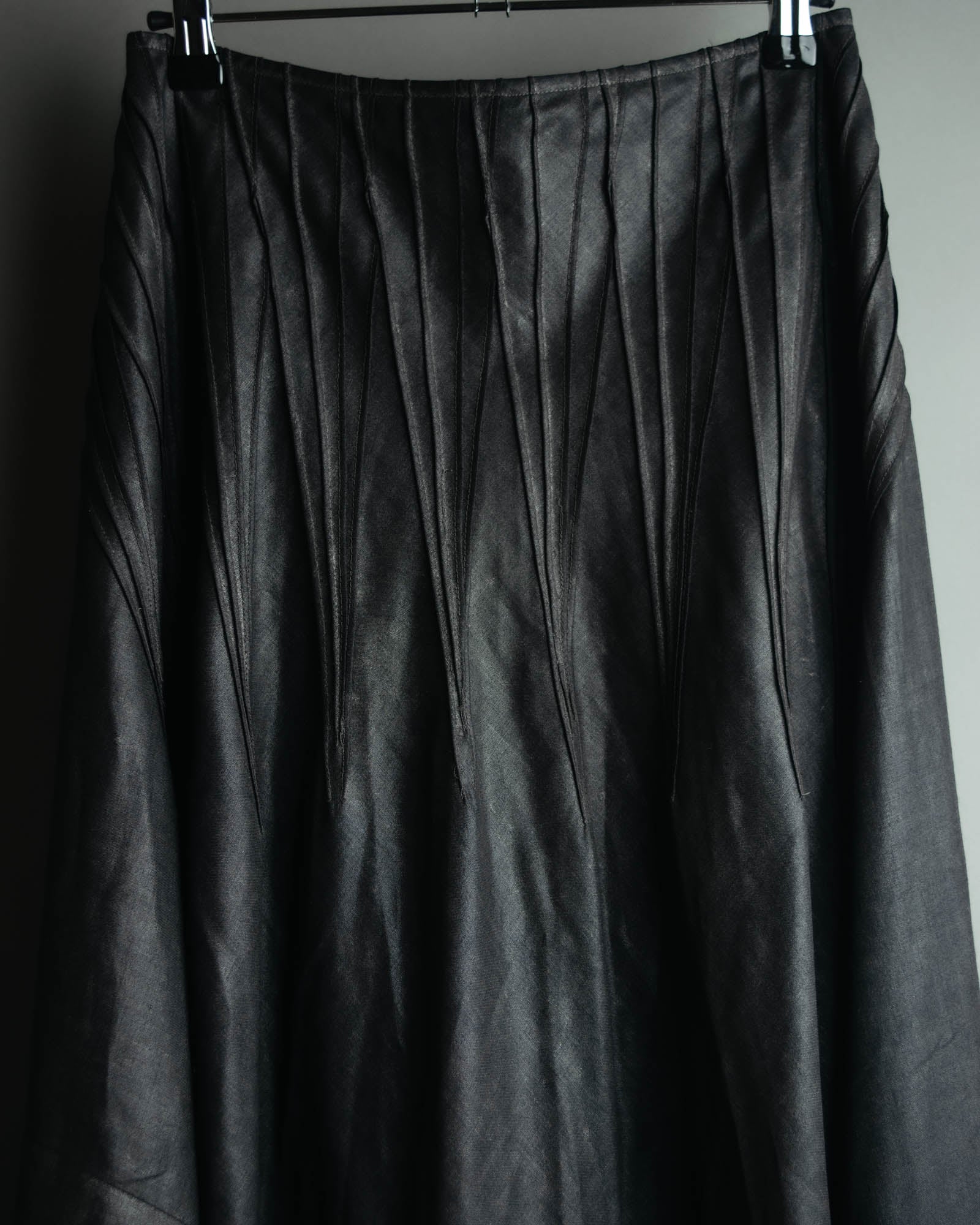 "JUNYA WATANABE COMME des GARÇONS" 00's Glossy raw hem flared long skirt
