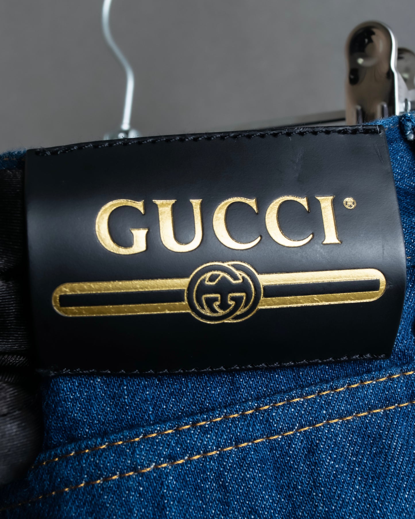 "GUCCI" Logo lapel design one wash flare denim