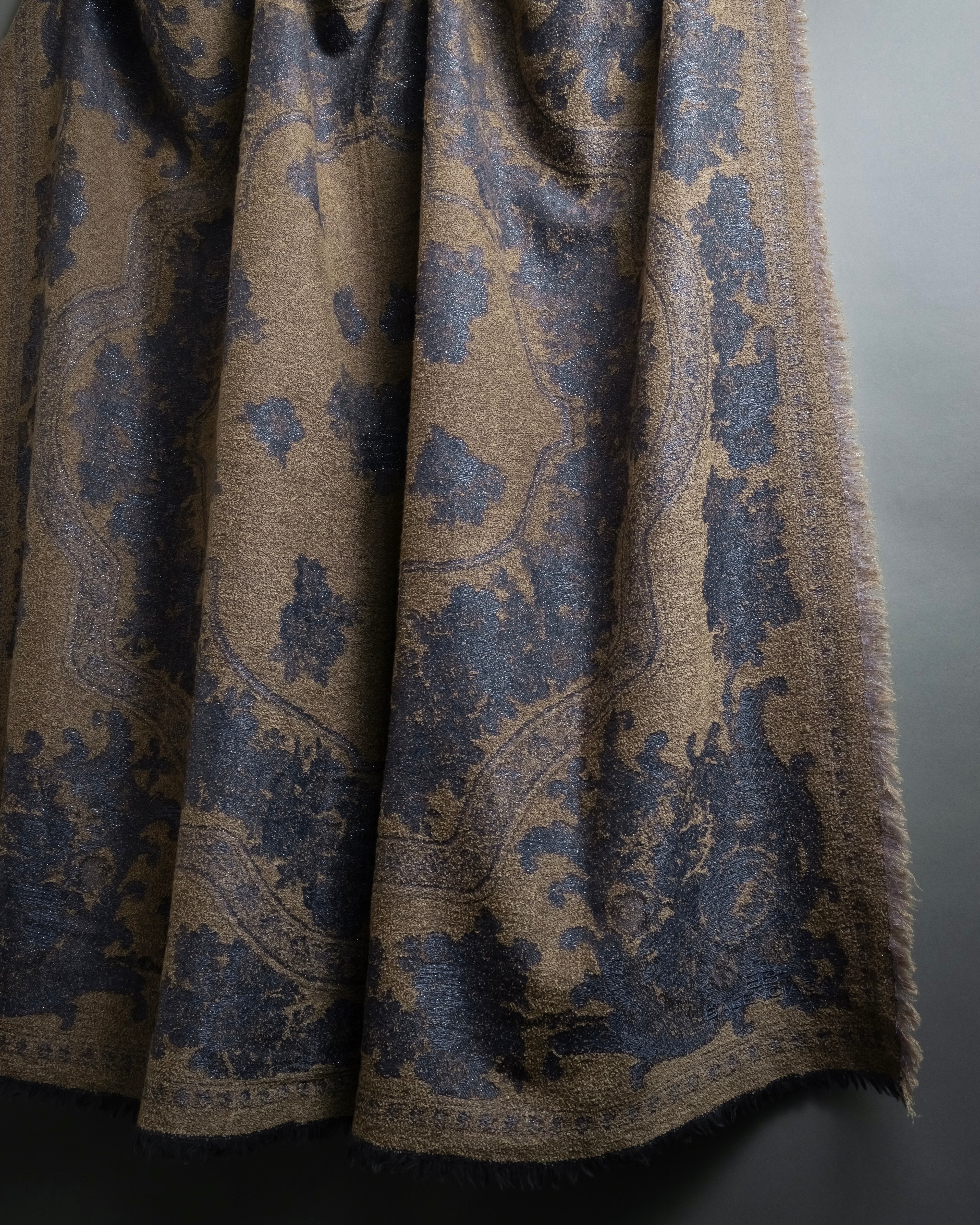 "BALENCIAGA" Large size lame jacquard weave stole