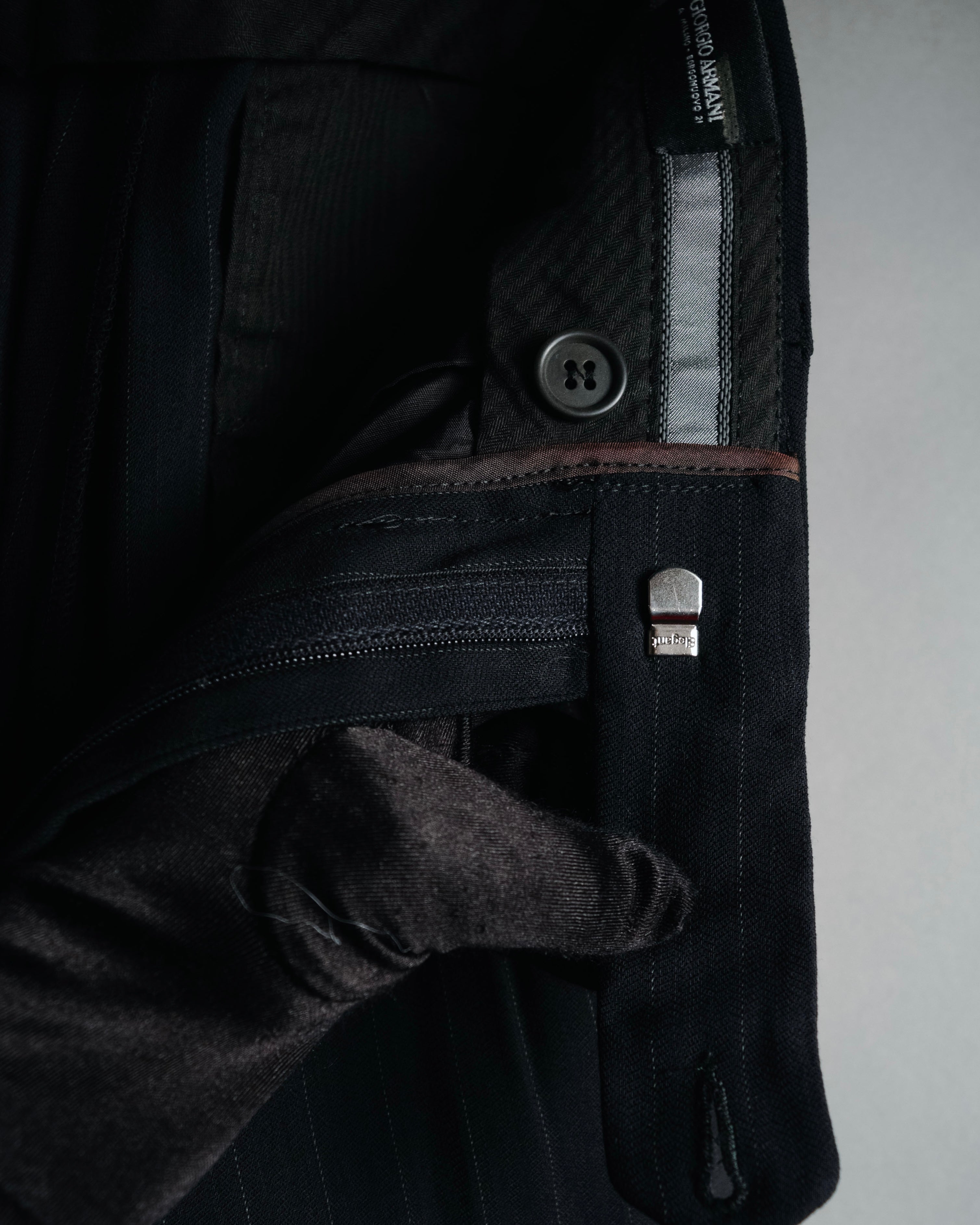 "GIORGIO ARMANI" 90’s pinstripe soft-tailored suit set