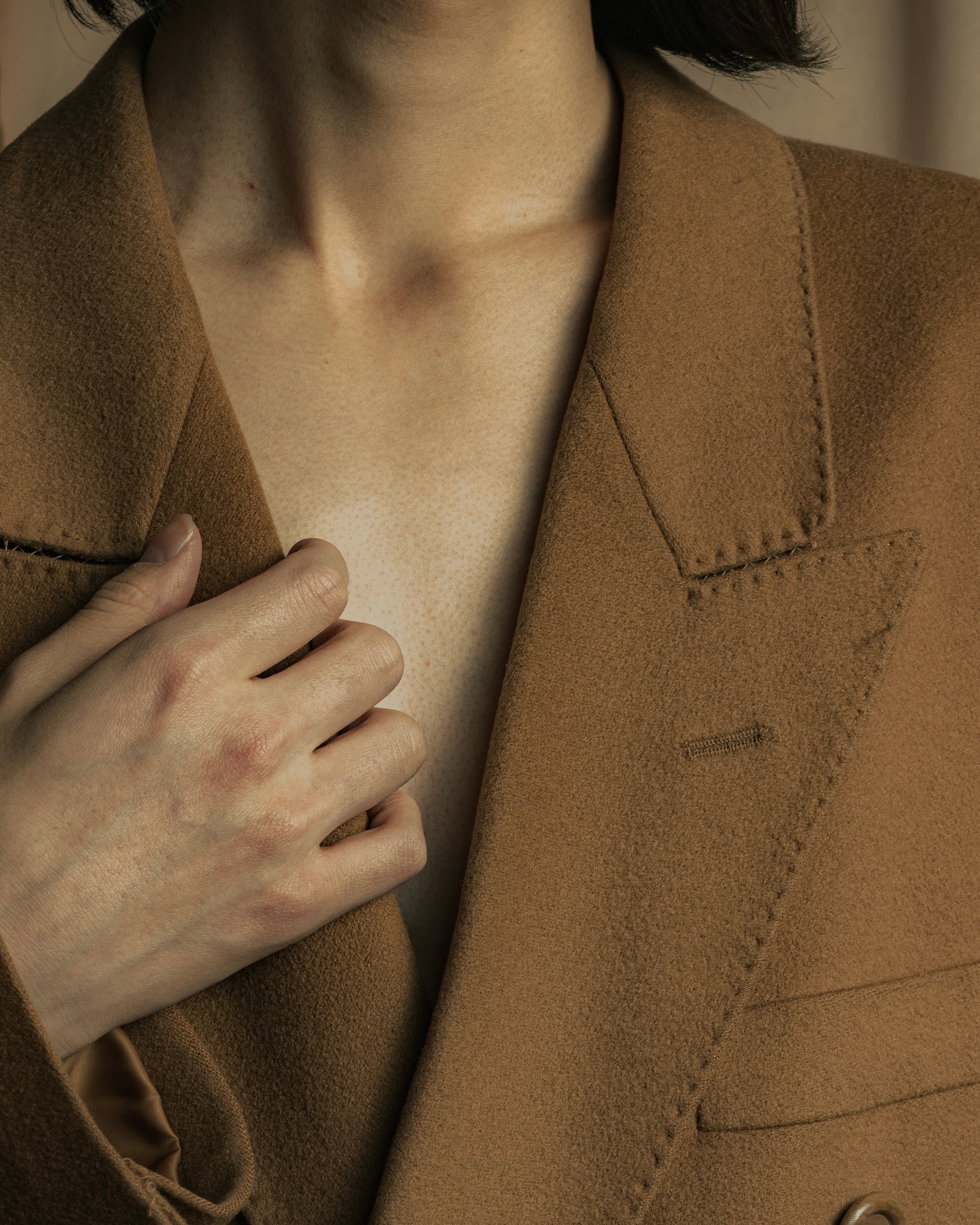 "BARBERINI" Classically tailored 100% cashmere chester coat