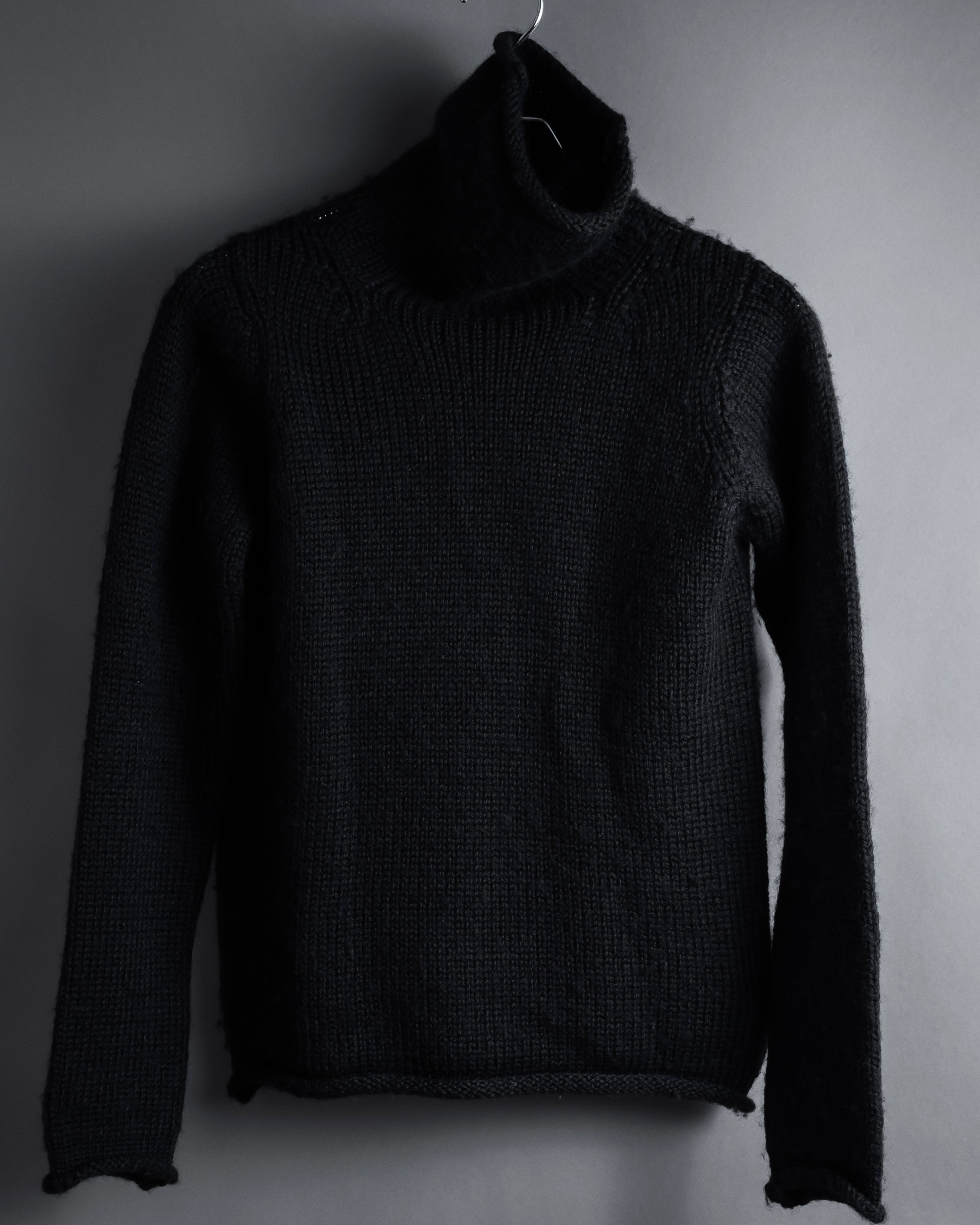 "Y’s" 17AW textured turtleneck knit sweater