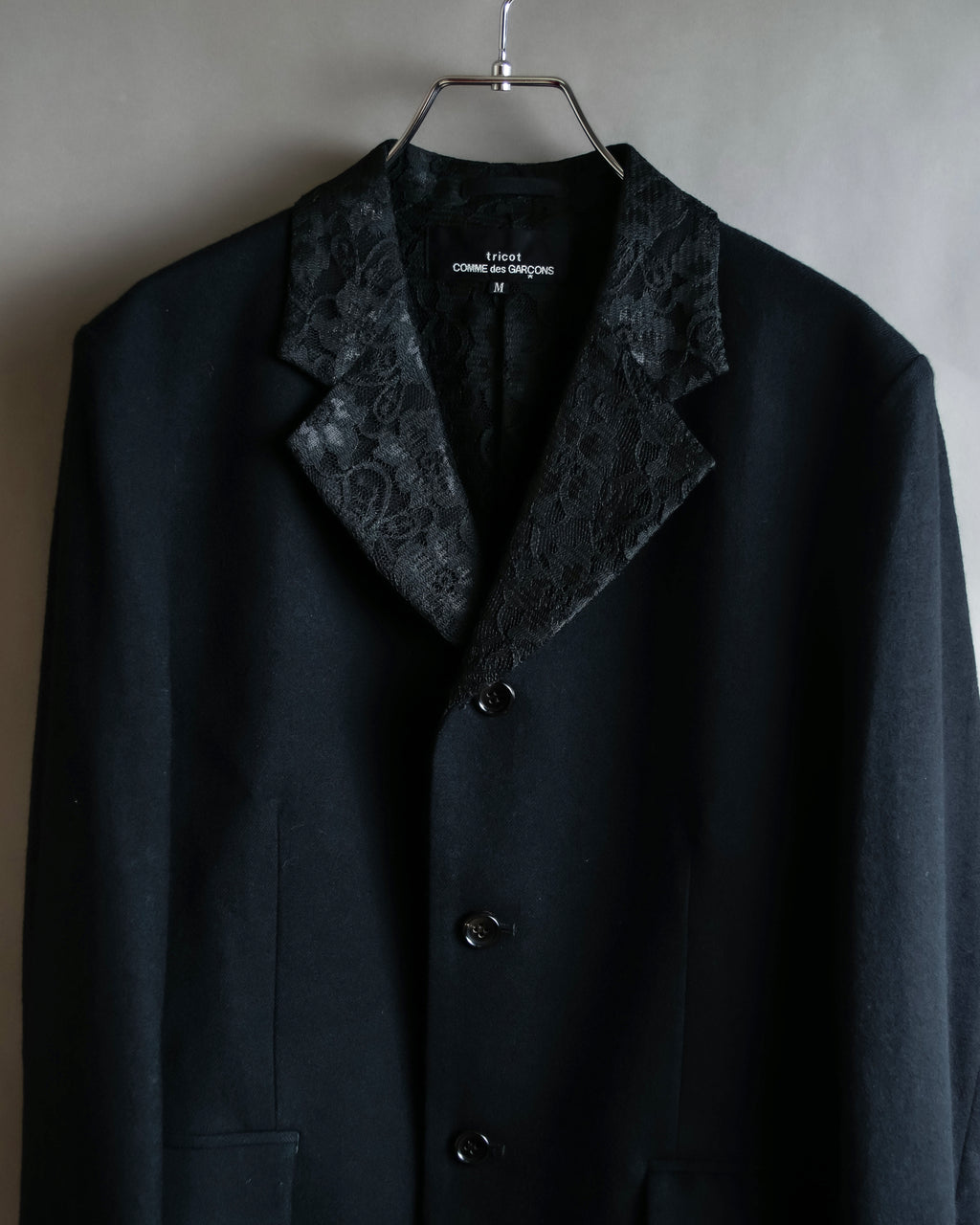"tricot COMME des GARCONS" 
2001AW Lace-switched design tailored jacket