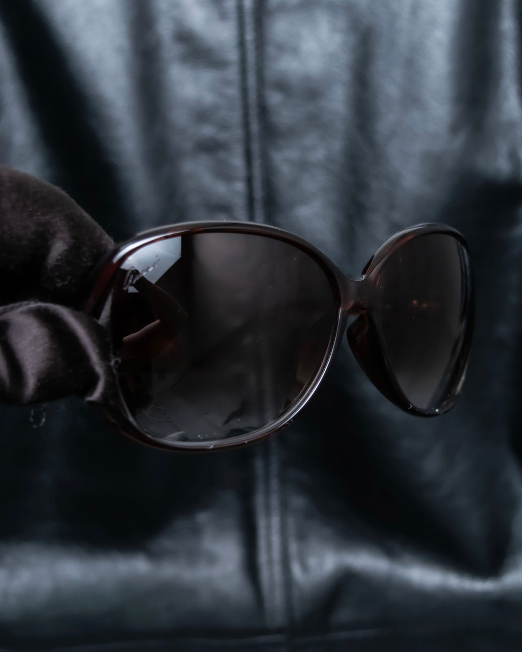 “GUCCI” GG heart motif butterfly shaped sunglasses