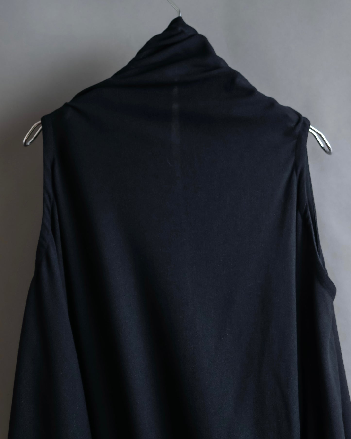 "ANN DEMEULEMEESTER" Cape draping docking design zipper sleeveless dress