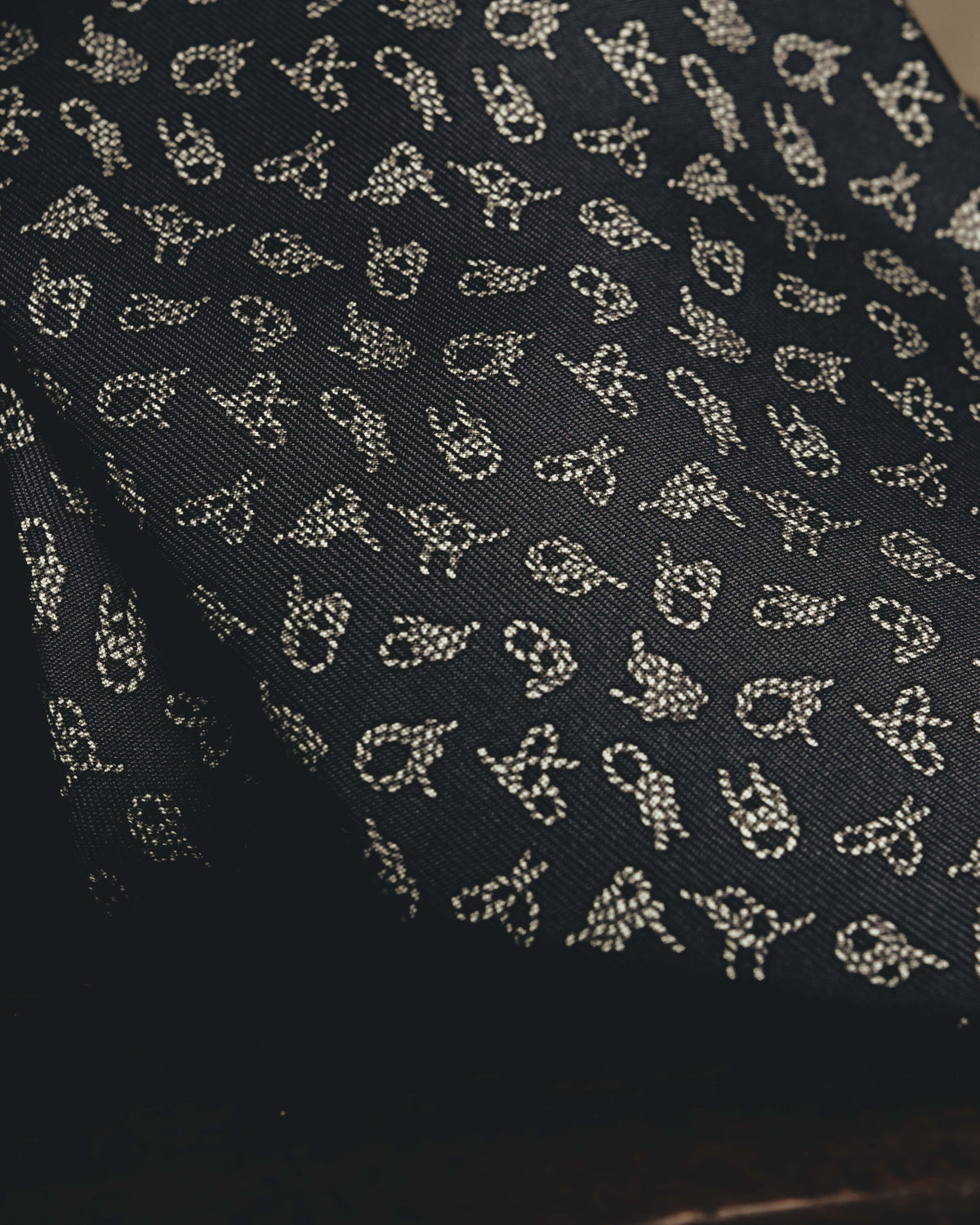 "Hermès" 80's-90's Classic jacquard silk necktie