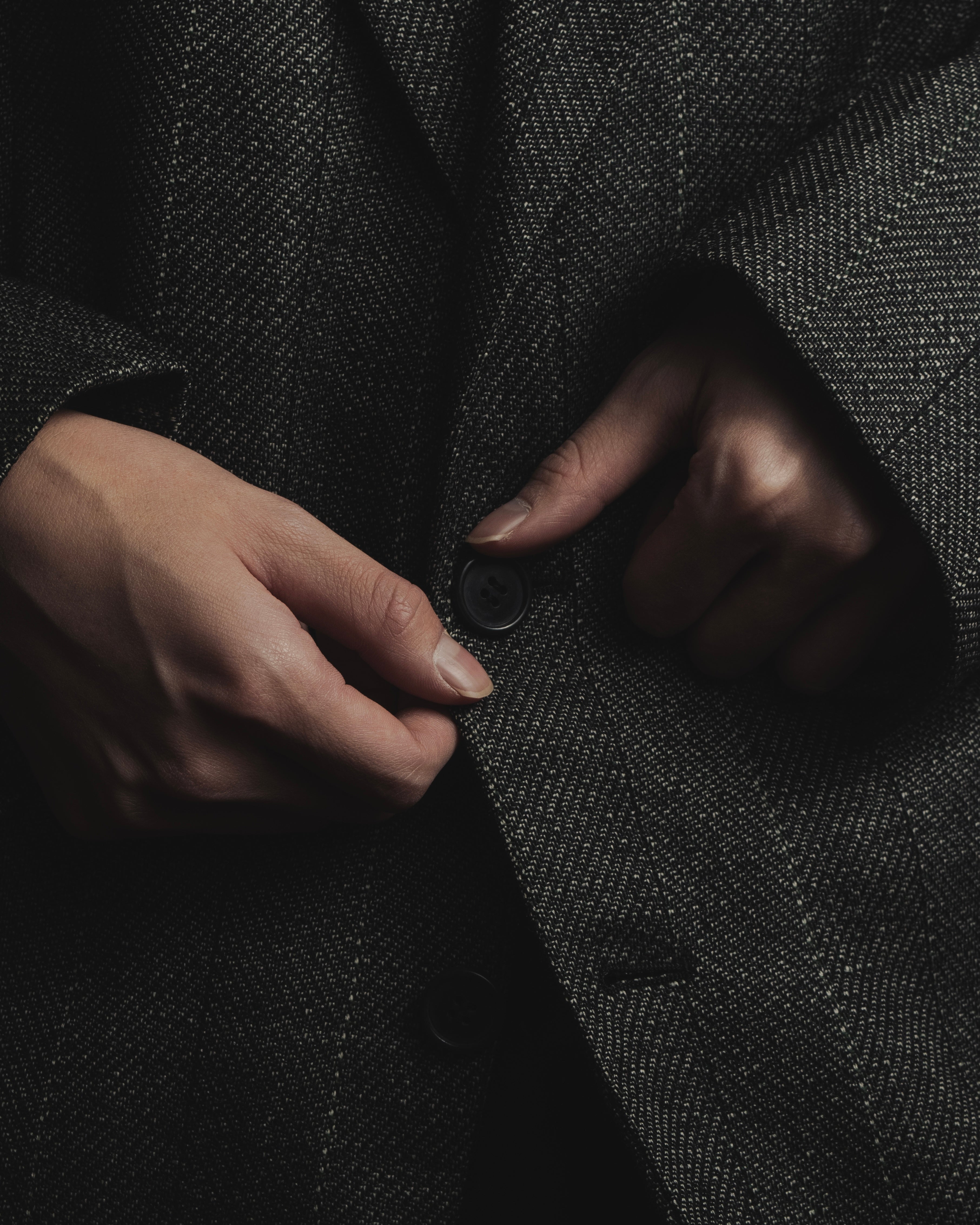 Chaqueta entallada de tweed de espina de pescado estructurado de los años 70-80 de Yves Saint Laurent