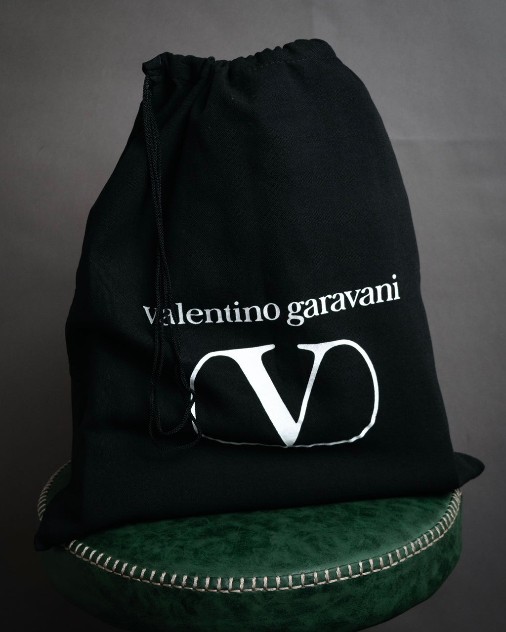 “VALENTINO GARAVANI” 90’s structured top handle leather bag