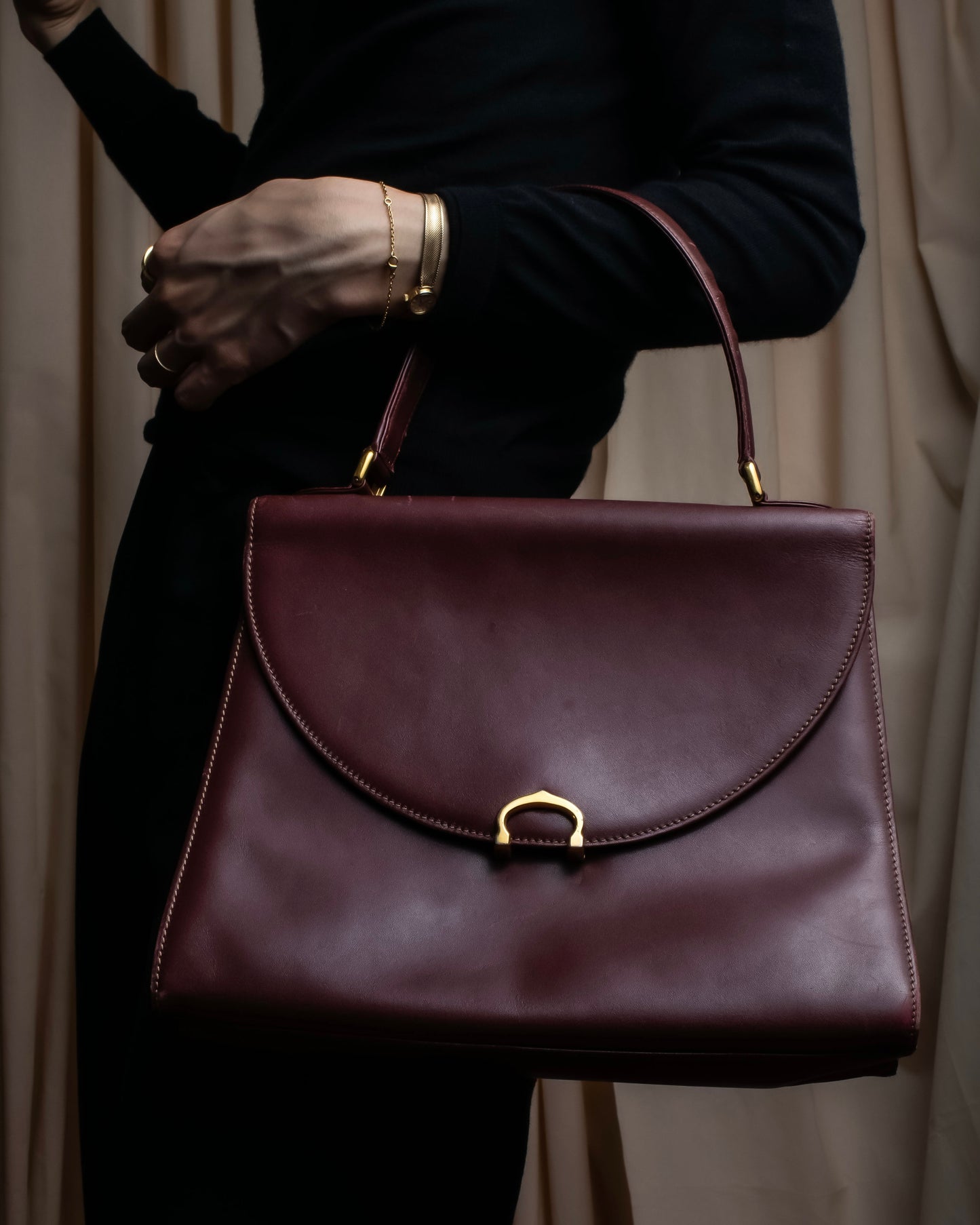 "Cartier" Jewelry inspiration bordeaux color trapezoid hand bag