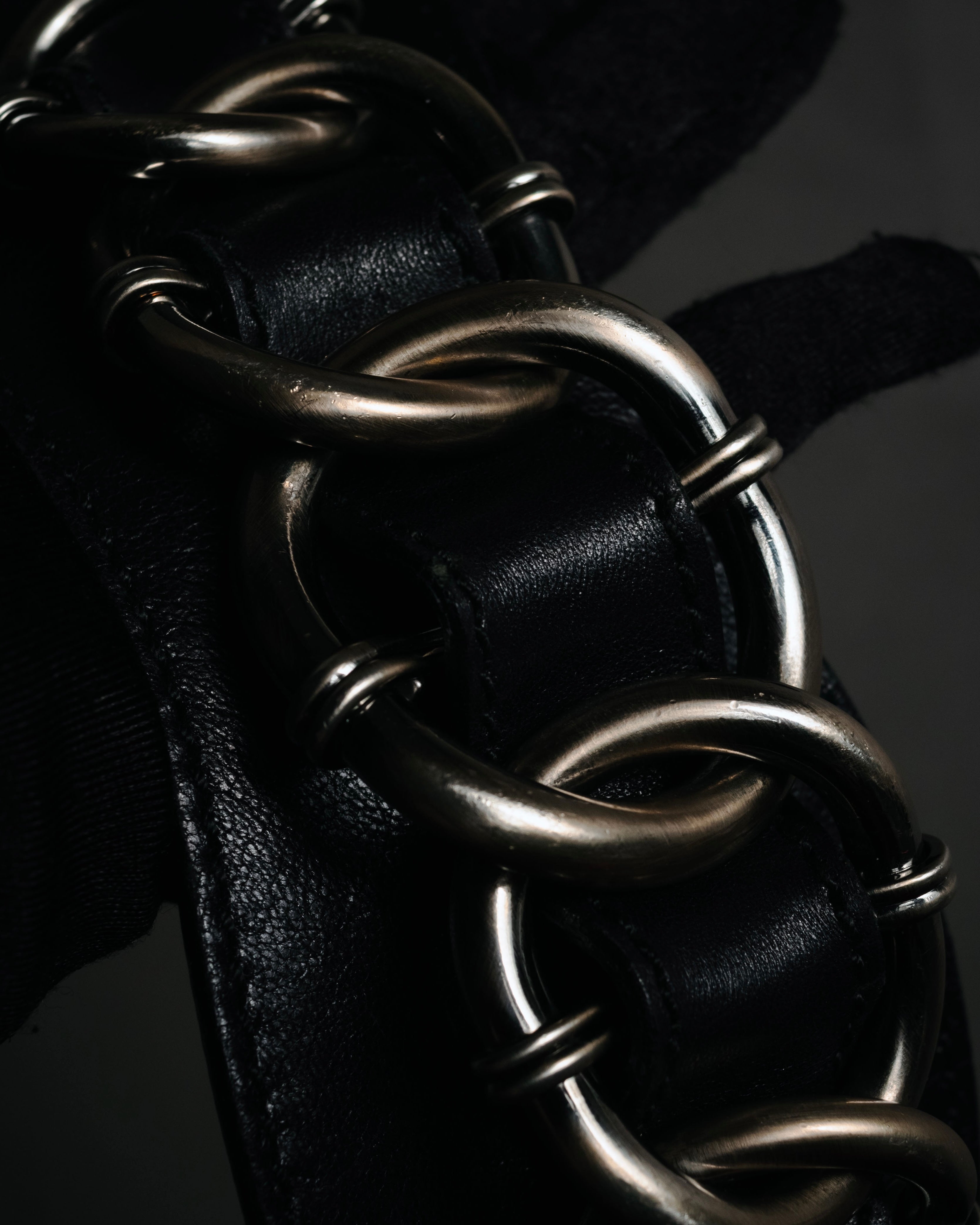 –SPECIAL– "Salvatore Ferragamo"
00’s Gancini ring-gathered nappa 2way bag