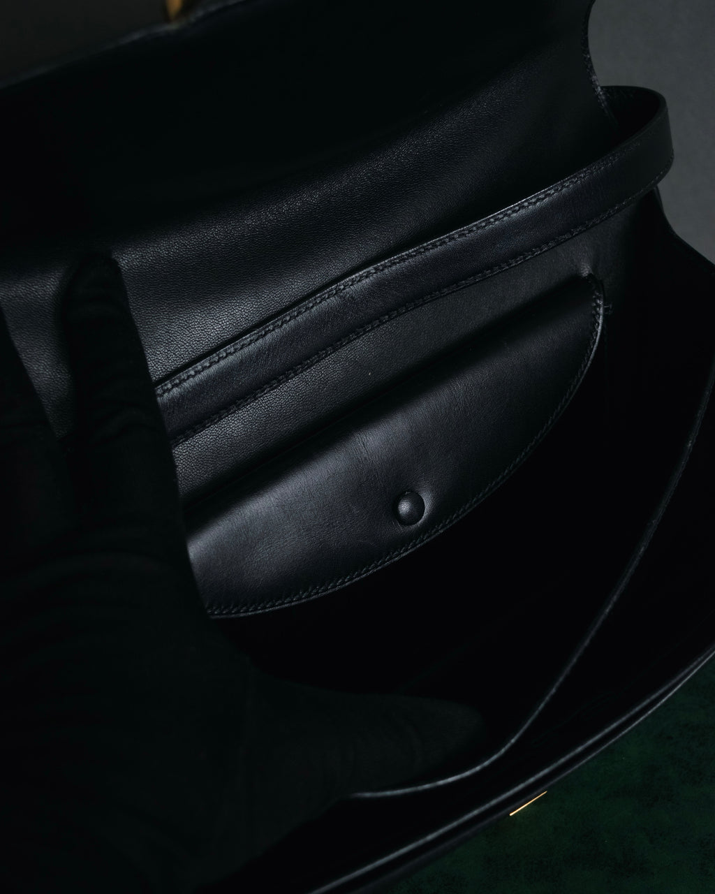 –SPECIAL– "HERMES" 90’s Box calf ring-lock accordion shoulder bag