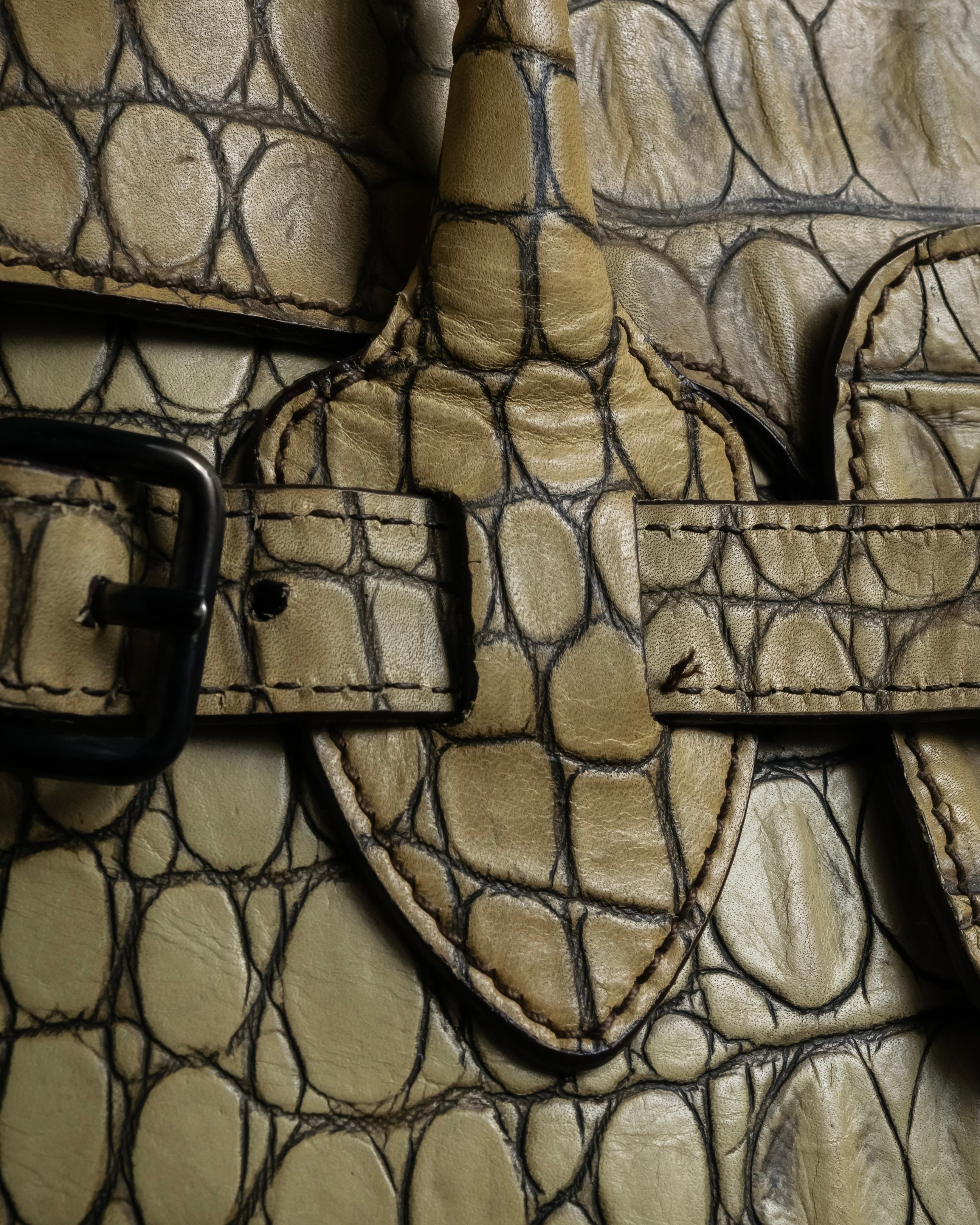 "MIU MIU" Belt strap design embossed leather hand bag