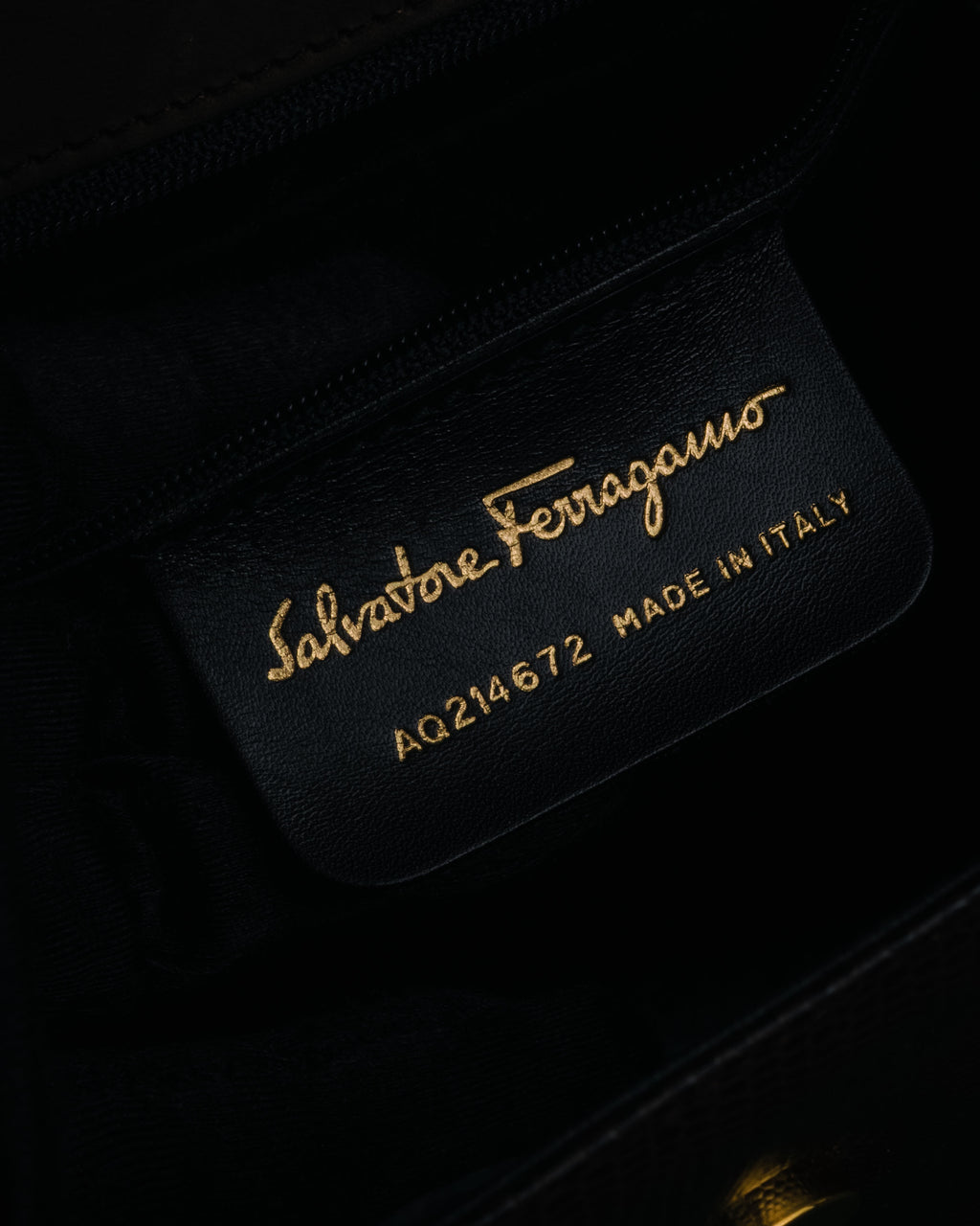 “Salvatore Ferragamo” 90’s Lizard embossed top handle shoulder bag