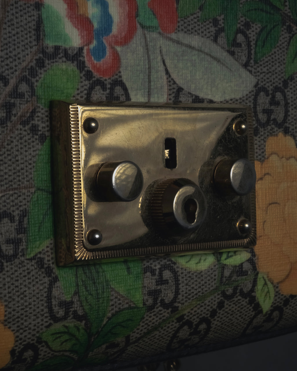 -SPECIAL- "GUCCI" Michele-era floral padlock design chain shoulder bag